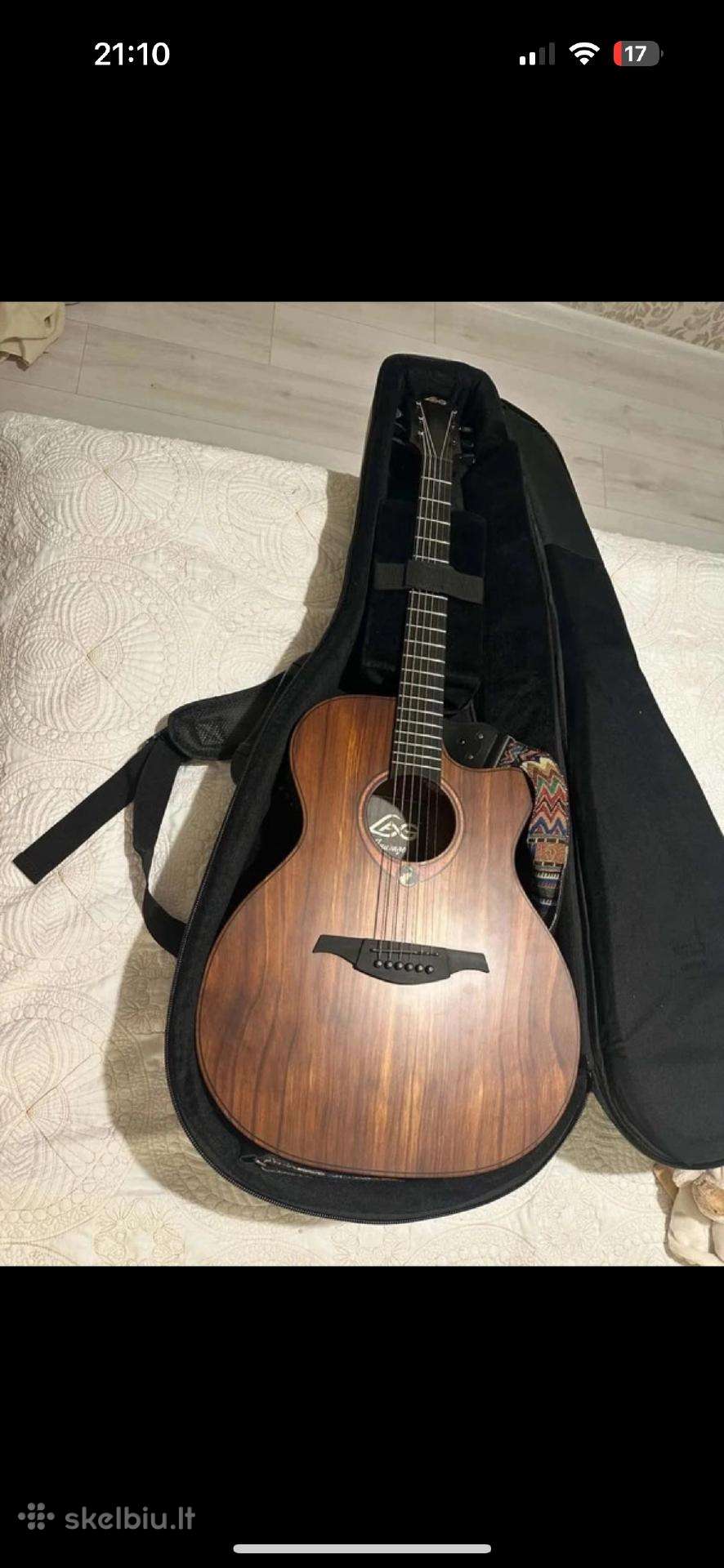 Praktiškai nauja gitara