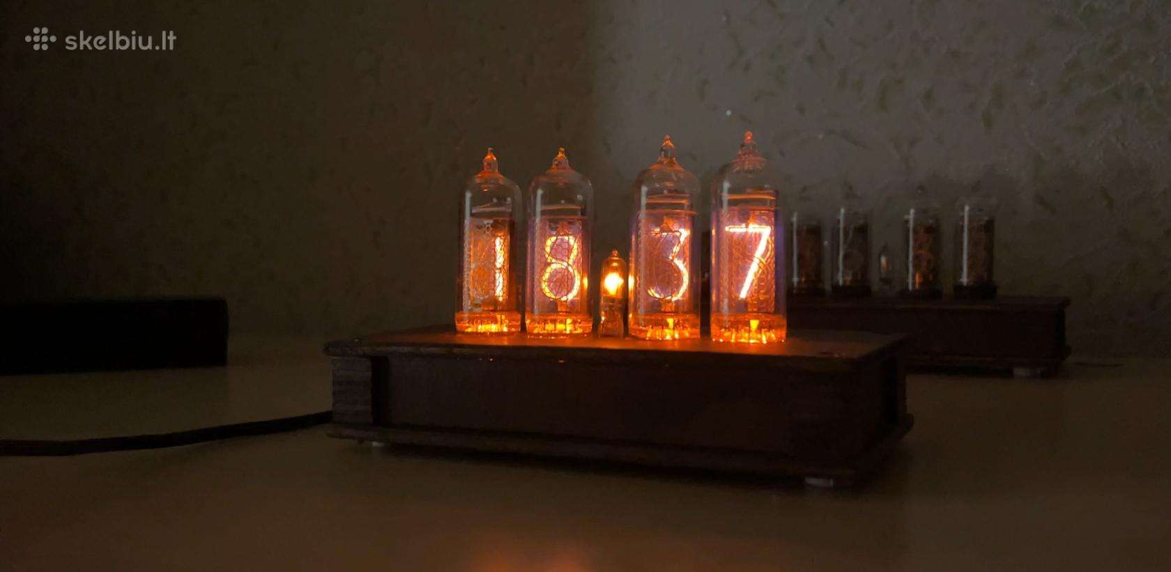 Nixie laikrodis su In-14 indikatorinėmis lempomis