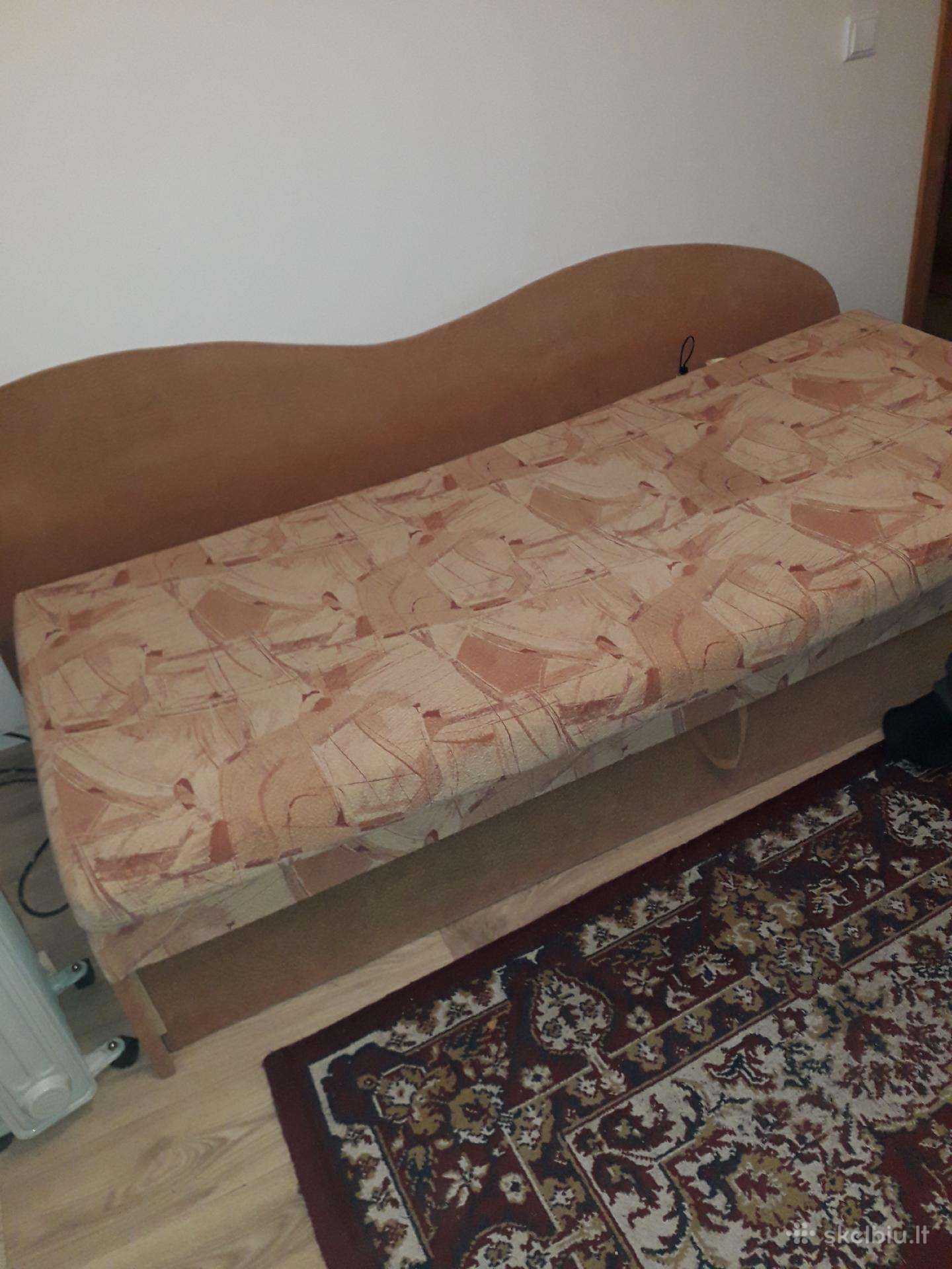 Sofa-lova.