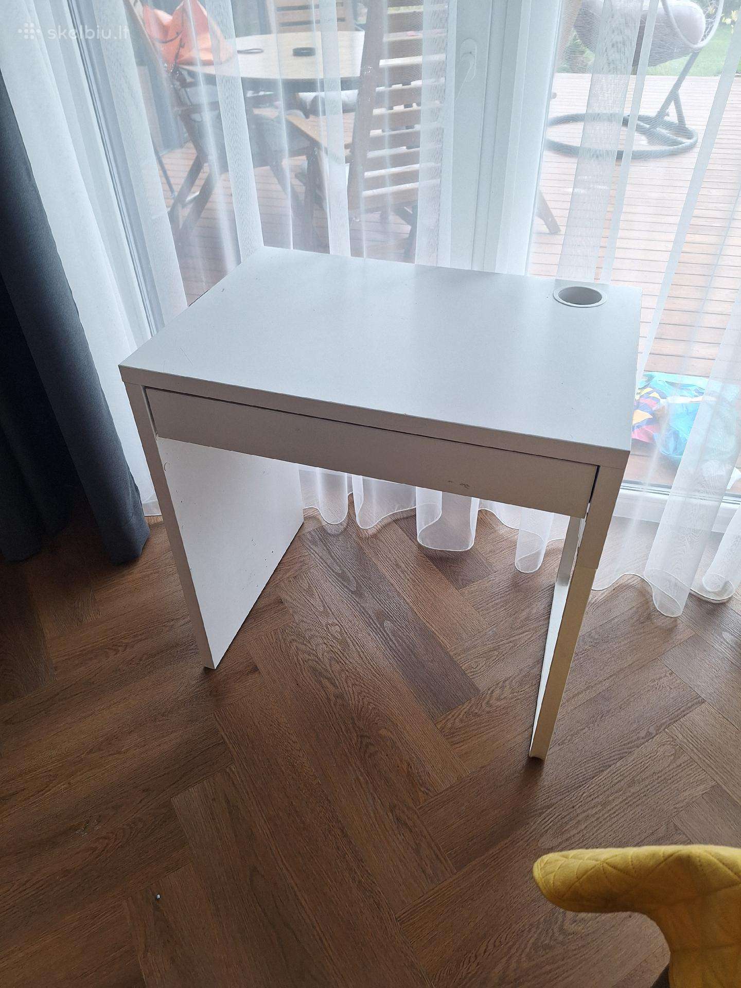 Ikea Micke 73x50cm