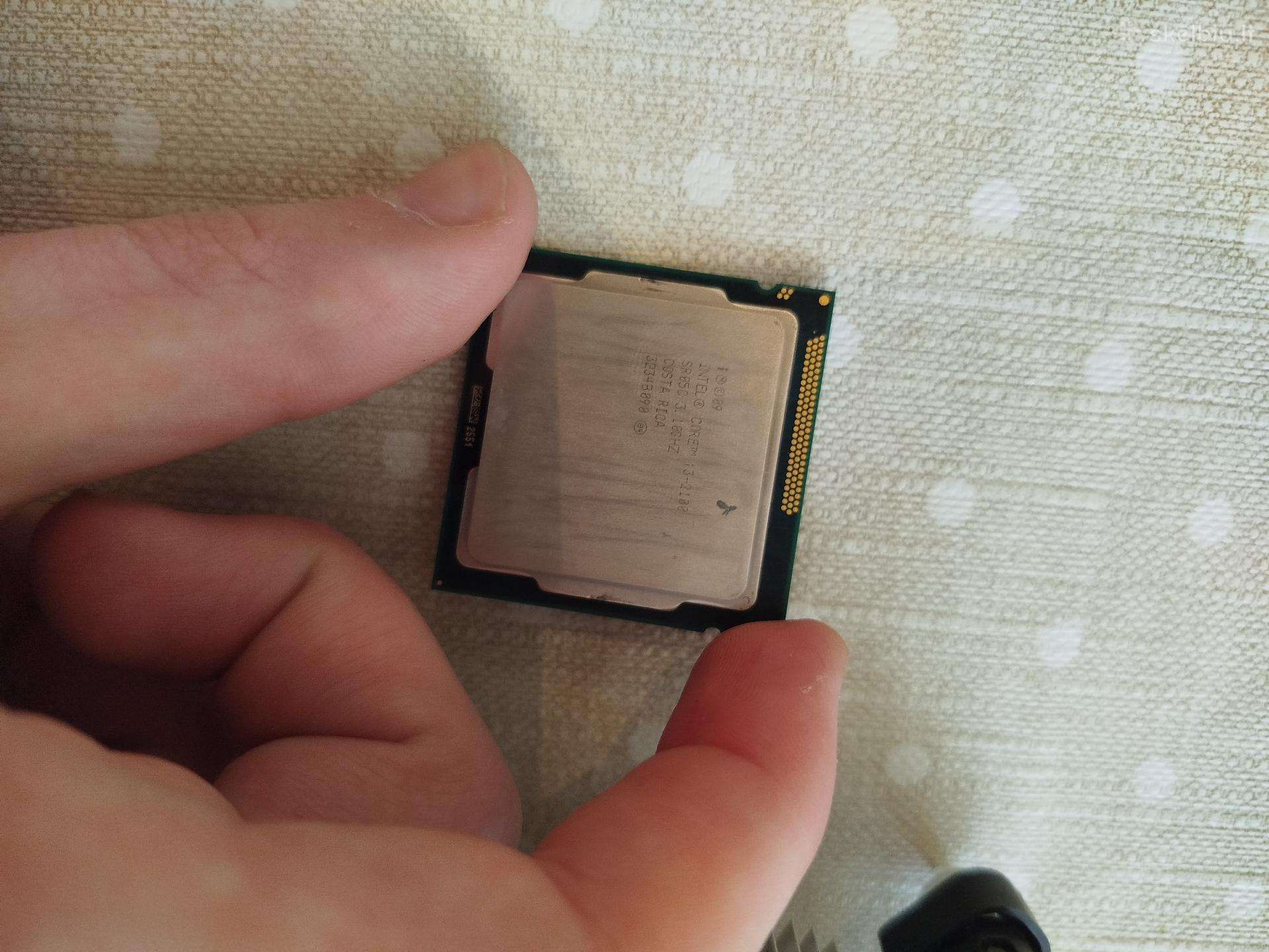 Intel Core i3-2100 + Originalus Intel Aušintuvas