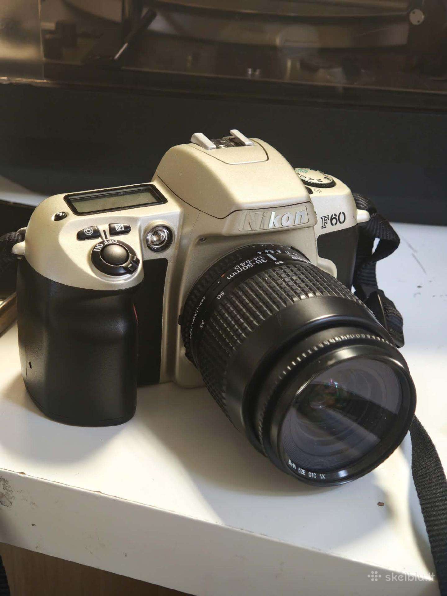 Nikon F60 juostinis veidrodinis fotoaparatas su ob