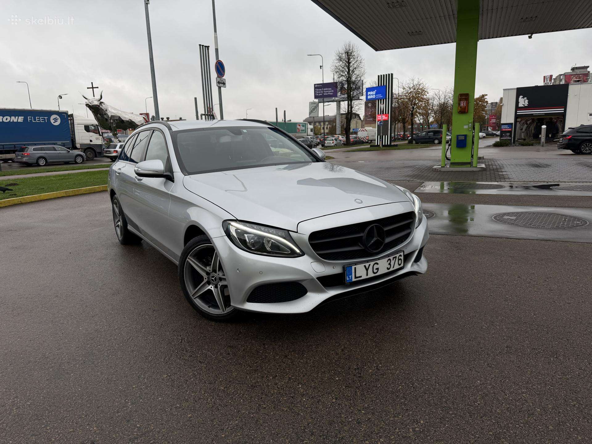 Parduodamas tvarkingas Mercedes c220