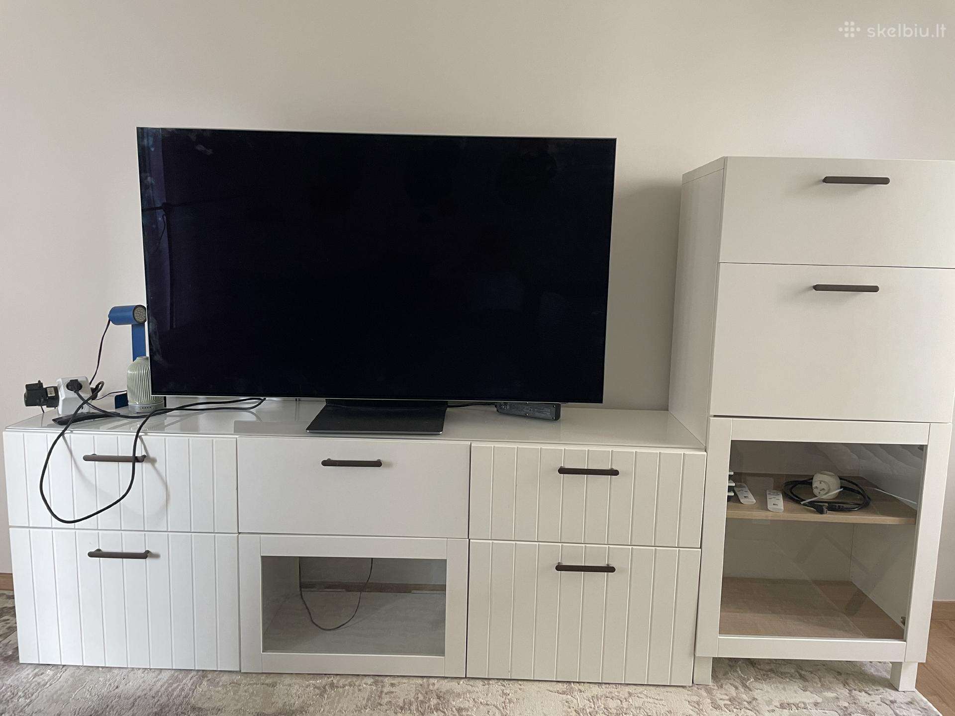 TV staliukas ir komoda