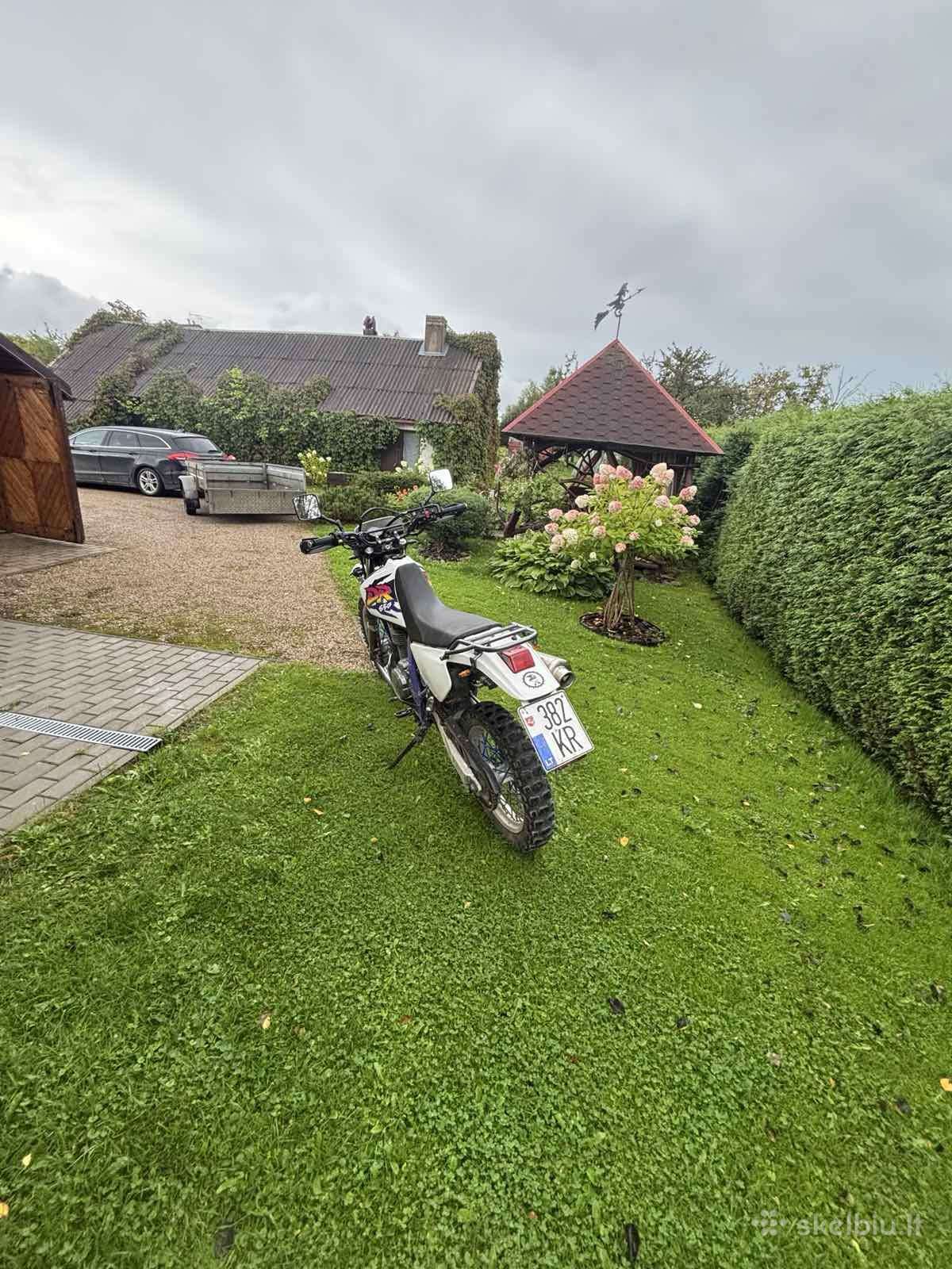 Suzuki DR 650cc, motocross