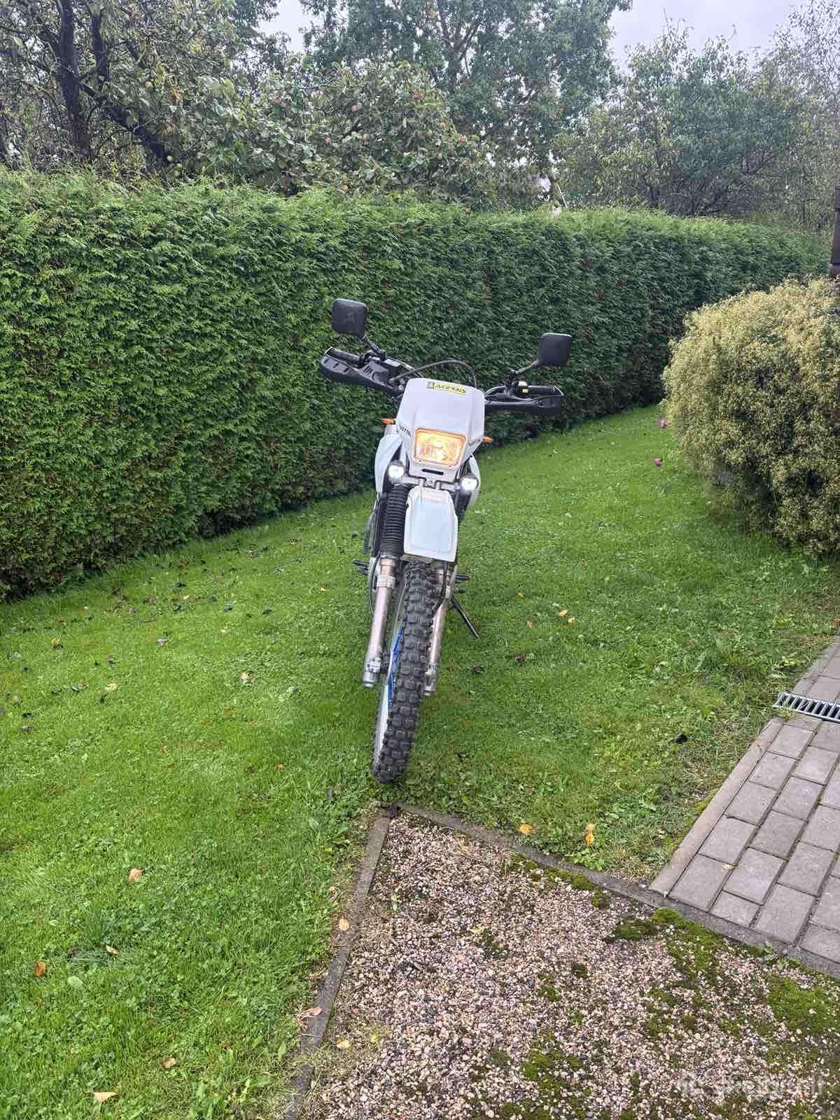 Suzuki DR 650cc, motocross