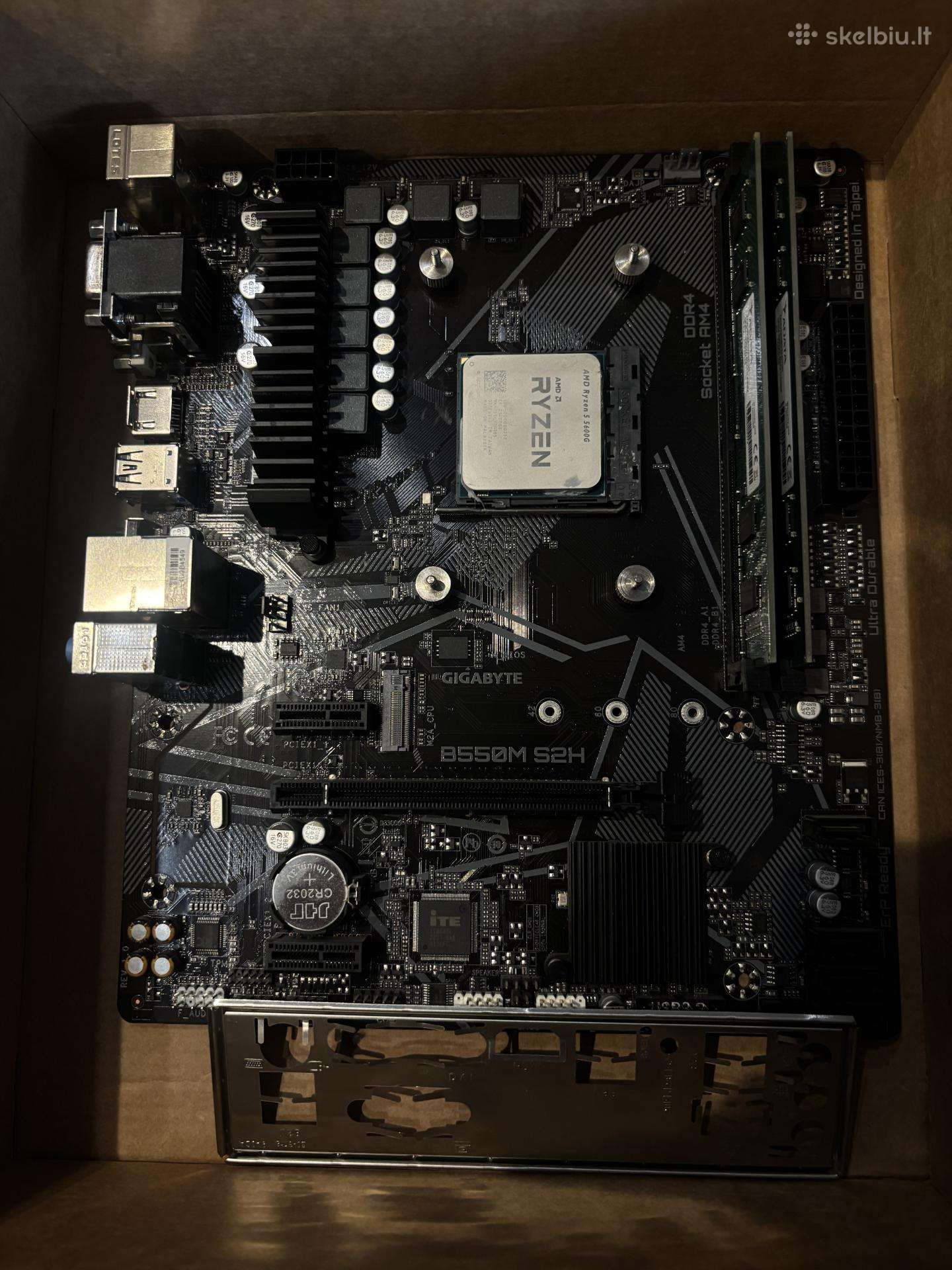 Am4 Kompletas. R5 5600g, 2x8 Ddr4, B550