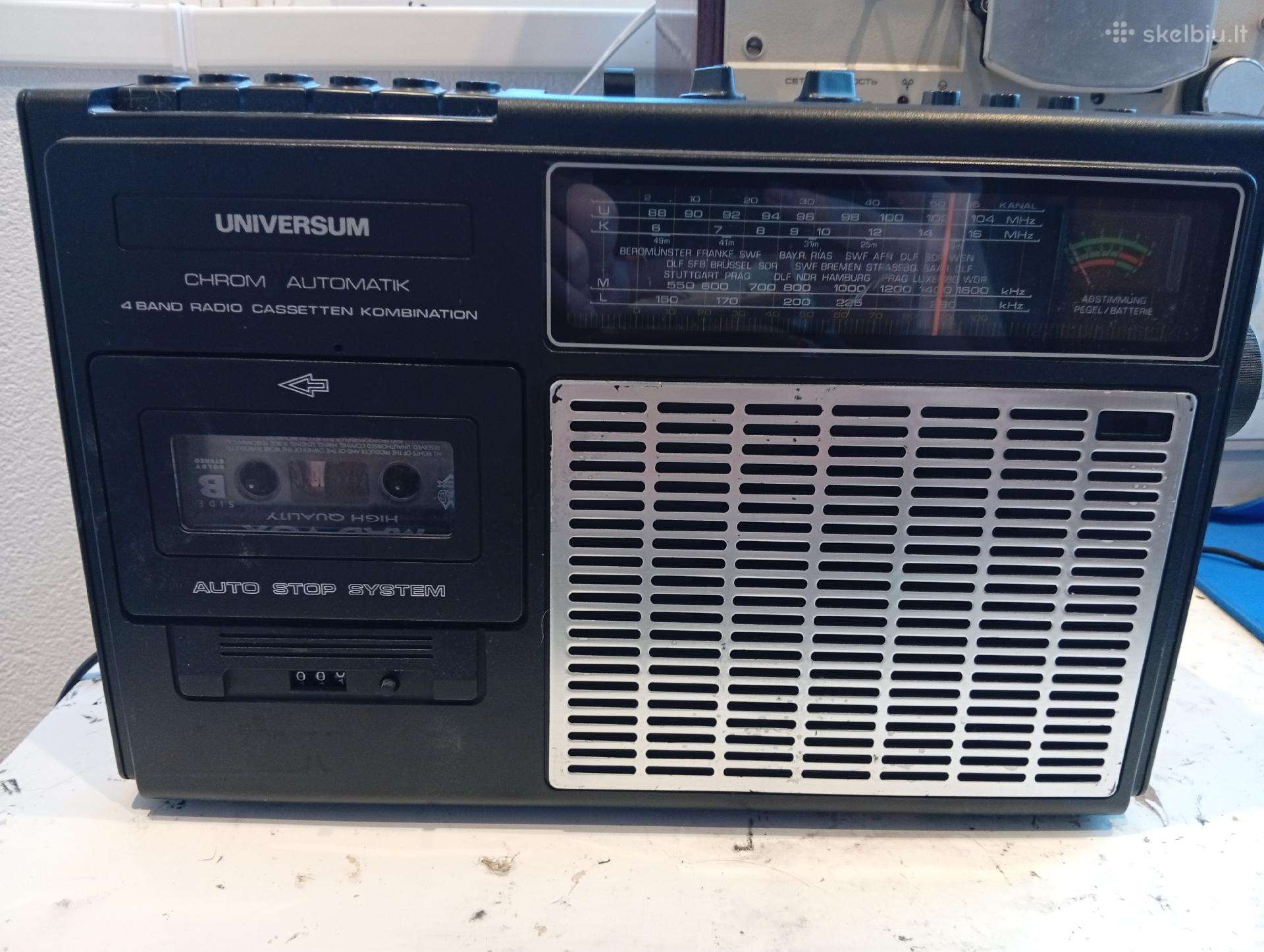 Magnetola universum ctr 2374