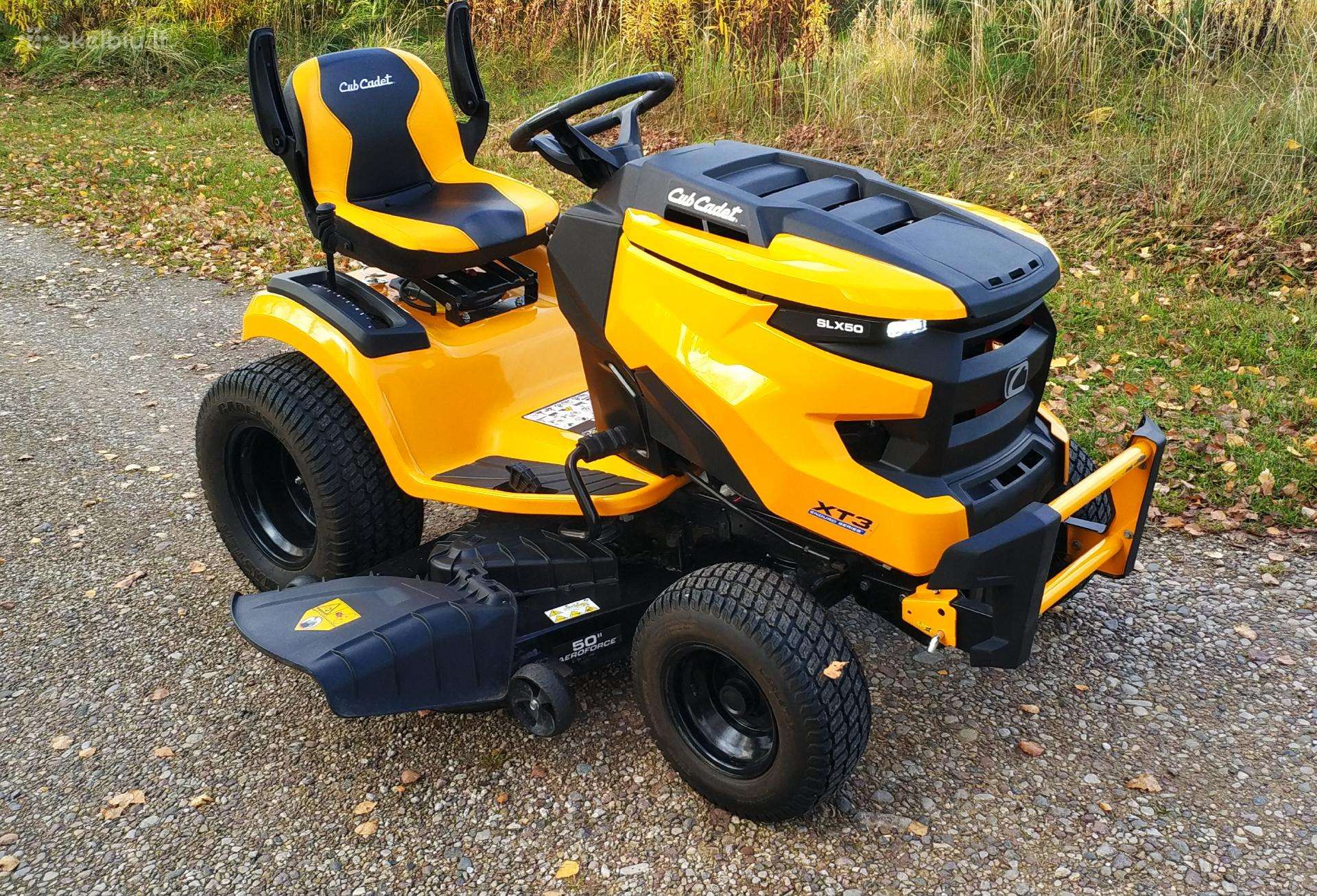 Cub Cadet Xt3 dideli ratai