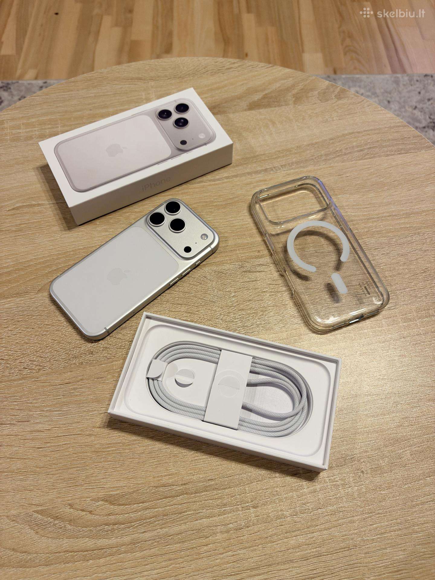 Apple iPhone 17 Pro, Silver 256gb