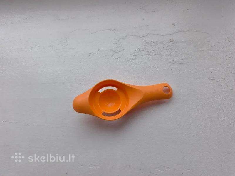 Tupperware kiaušinių trynio ir baltymo skyriklis