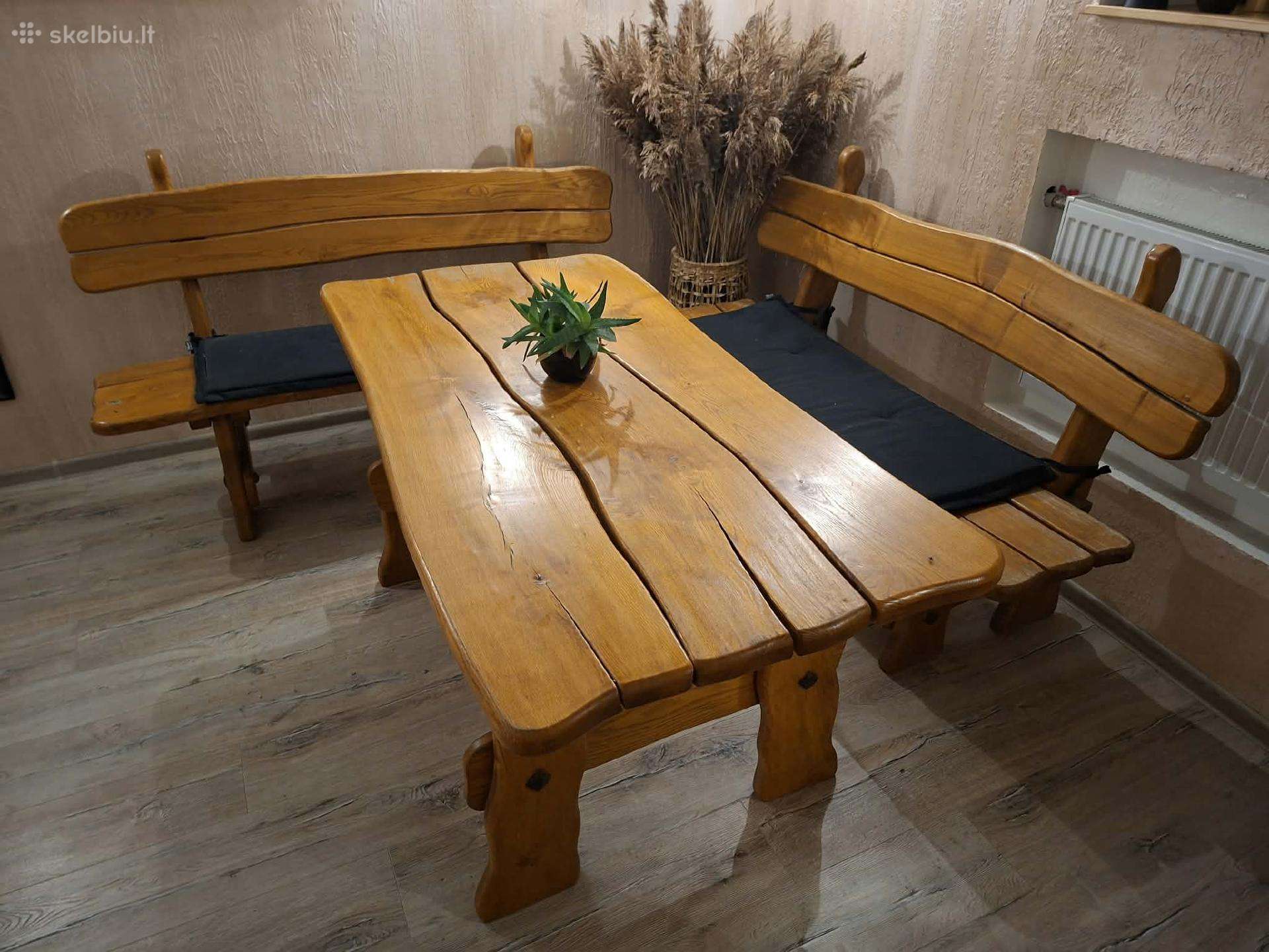 Lauko baldai