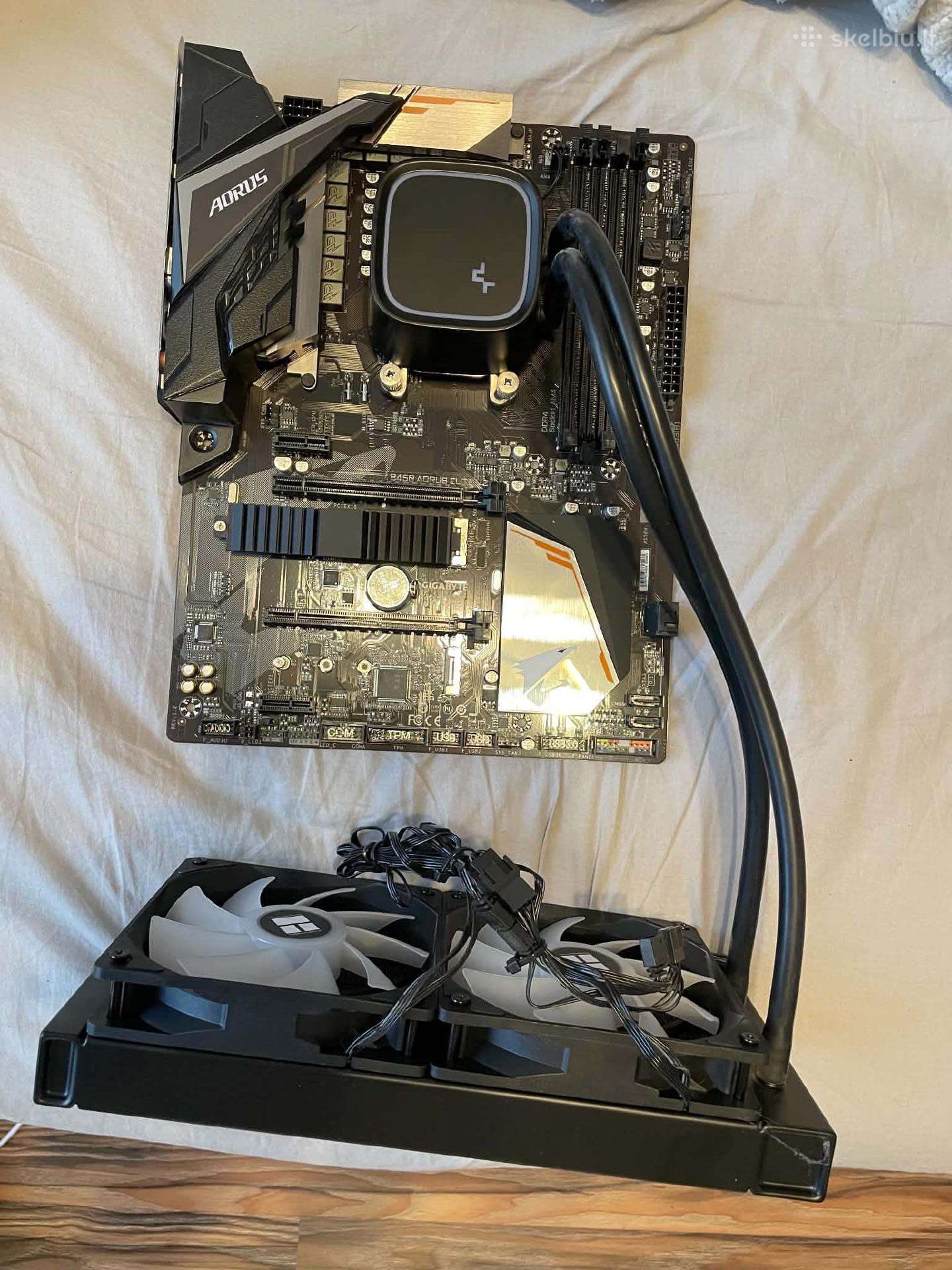 Gigabyte B450 Aorus Elite V2 Ryzen 7 5800x