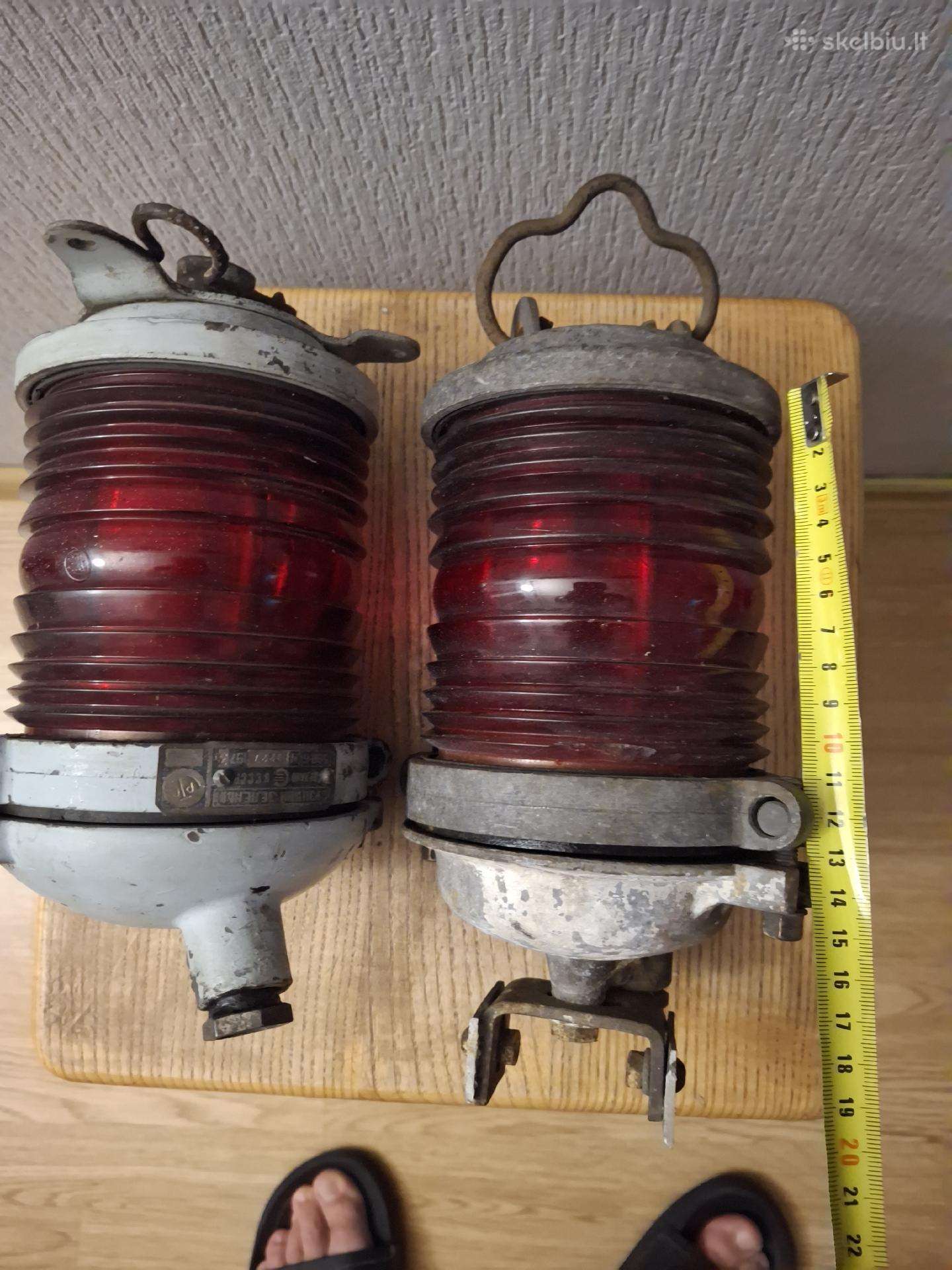 Laivo signalines lempos 1973m.po 30€ vnt.