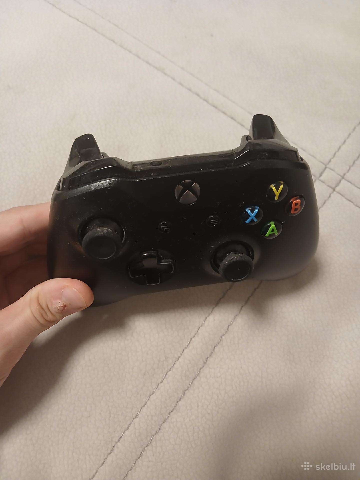 Sveiki parduodu xboxone pultelis