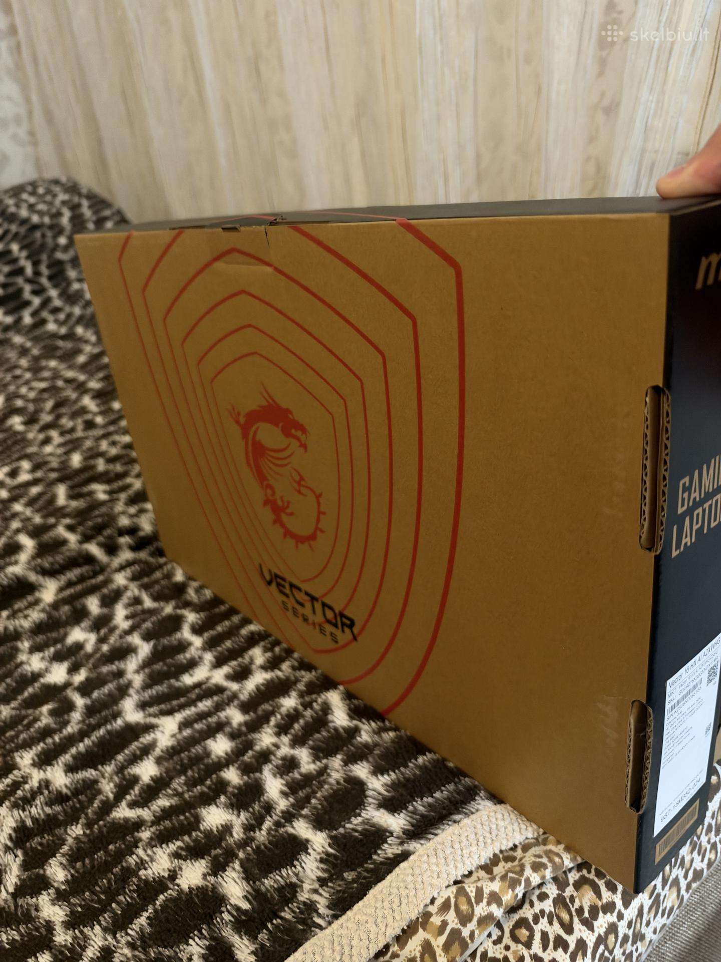 Msi 16 2k Ultra 9 Rtx 5070ti, 32gb, 1tb Naujas!