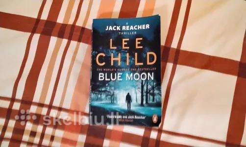 Blue Moon Child Lee