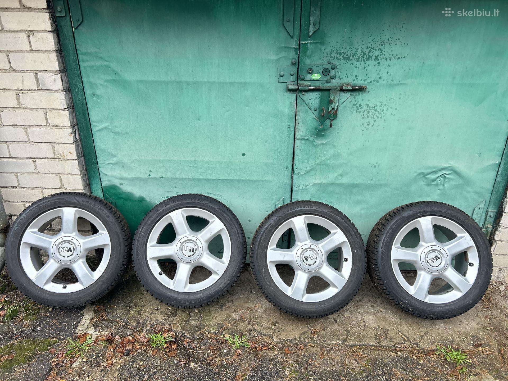Parduodami žieminiai ratai 225/50 R17