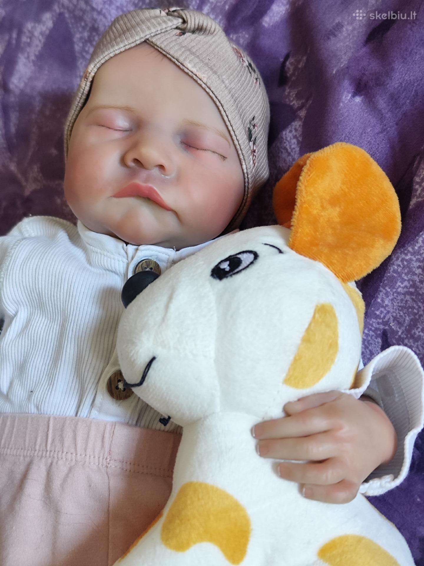 Labai tikroviška reborn lėlė