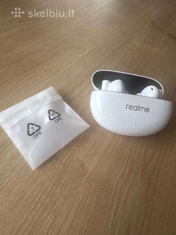 Realme buds air 5 pro ausines