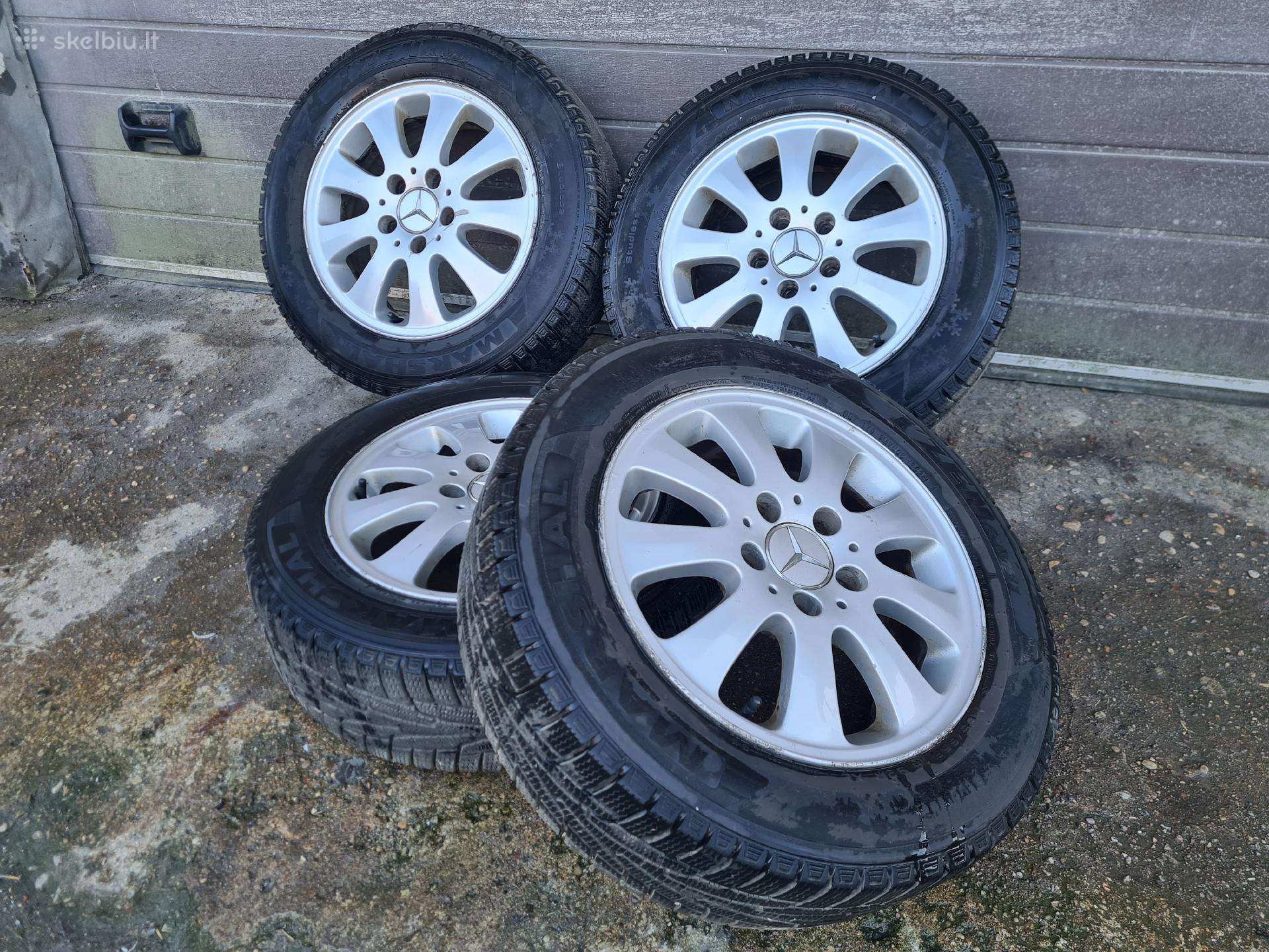 Parduodu R15 ratlankius su žieminėmis padangomis