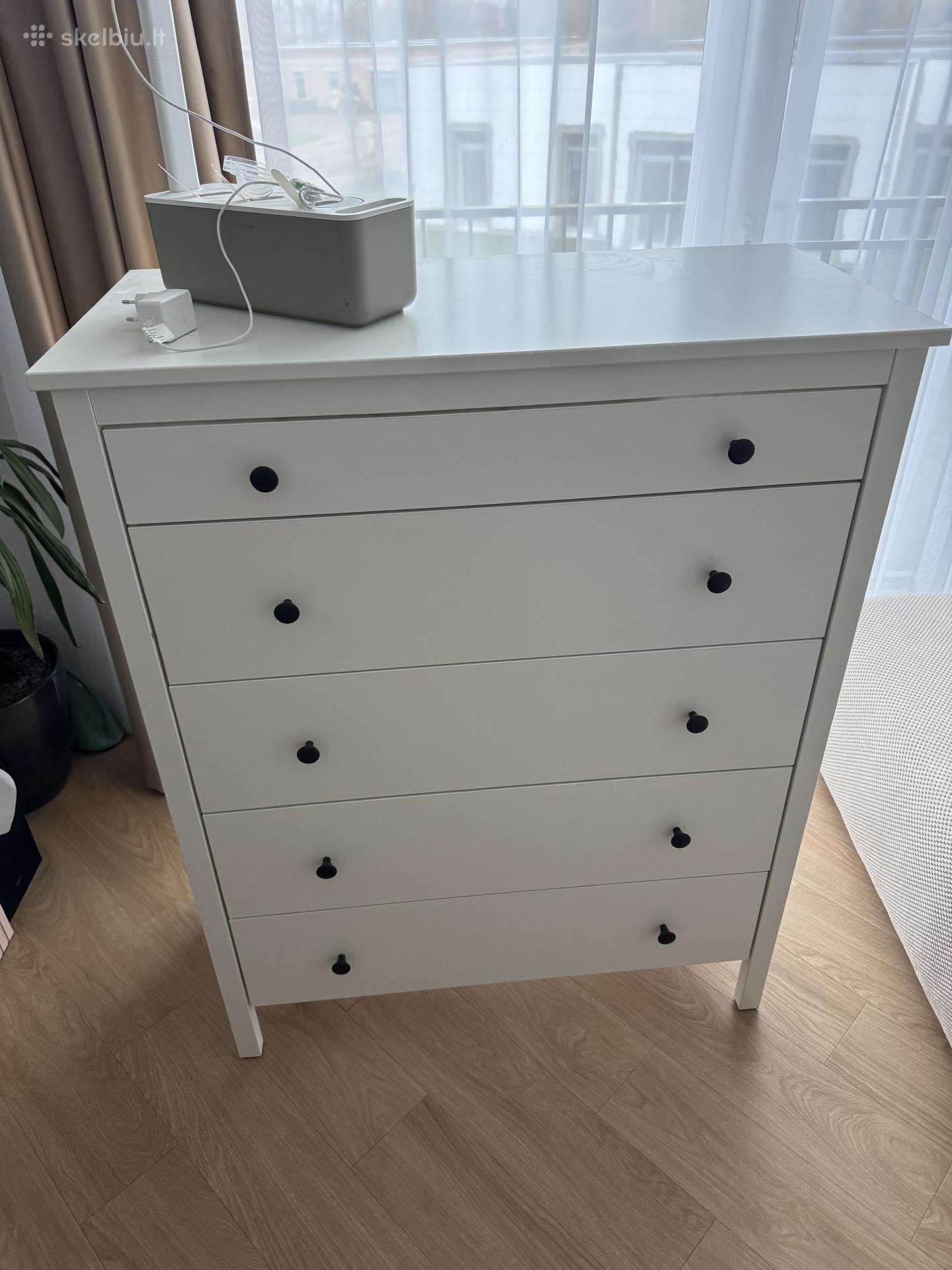 Ikea komoda spintele