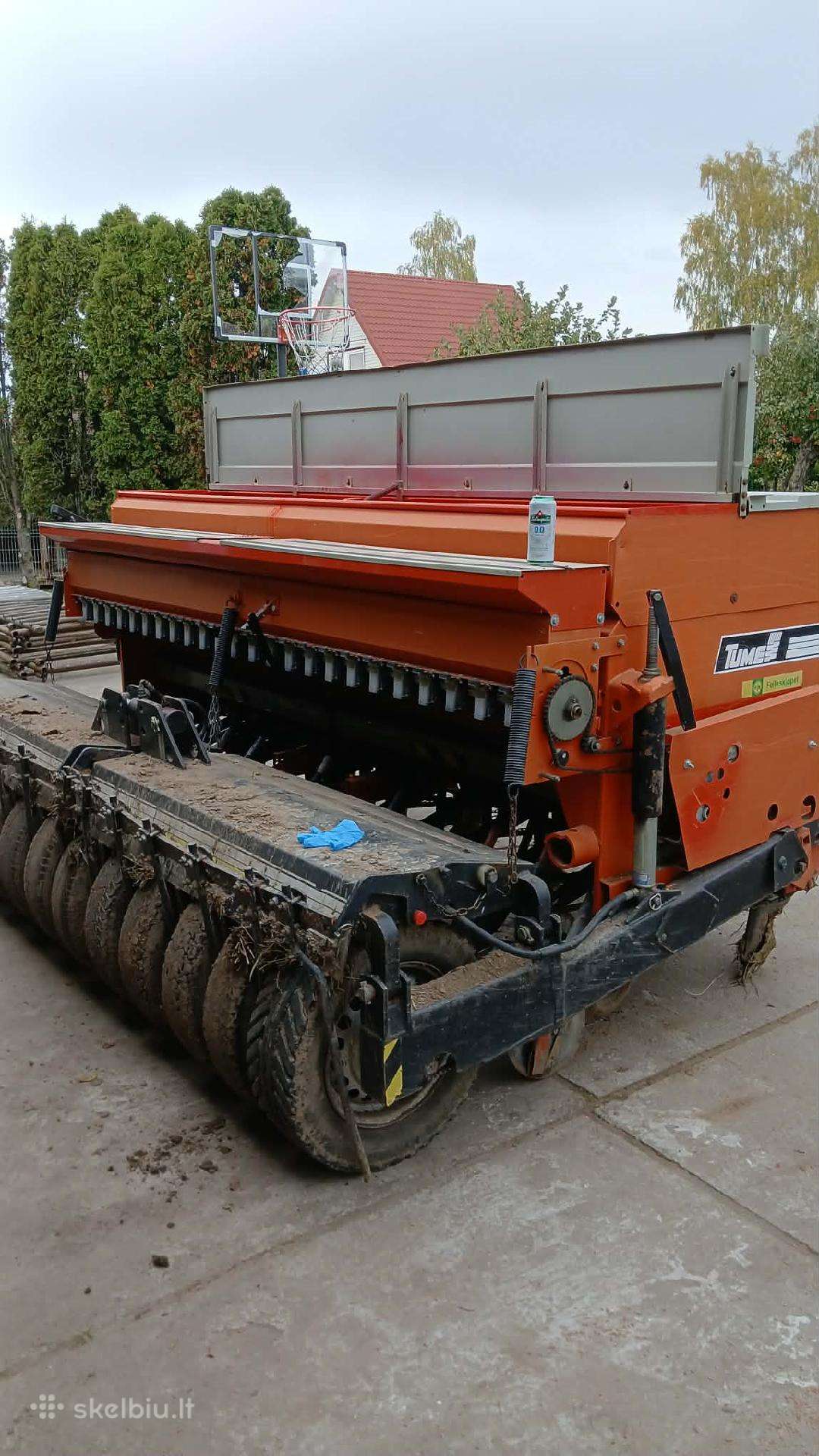 Parduodo 3m Tume sėjamaja.