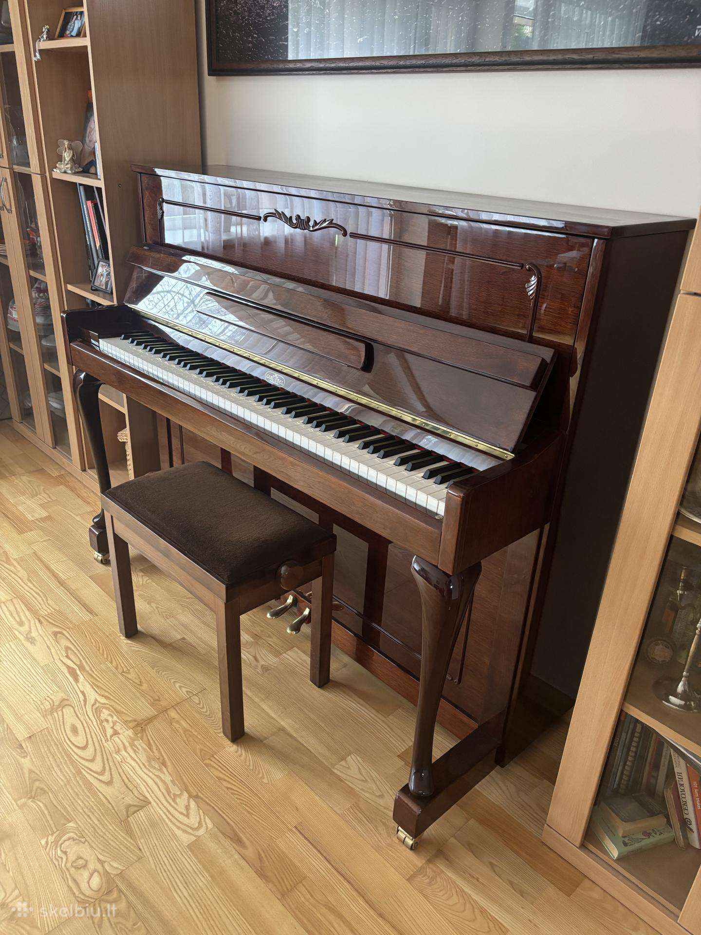 Pianinas Karl Ebel