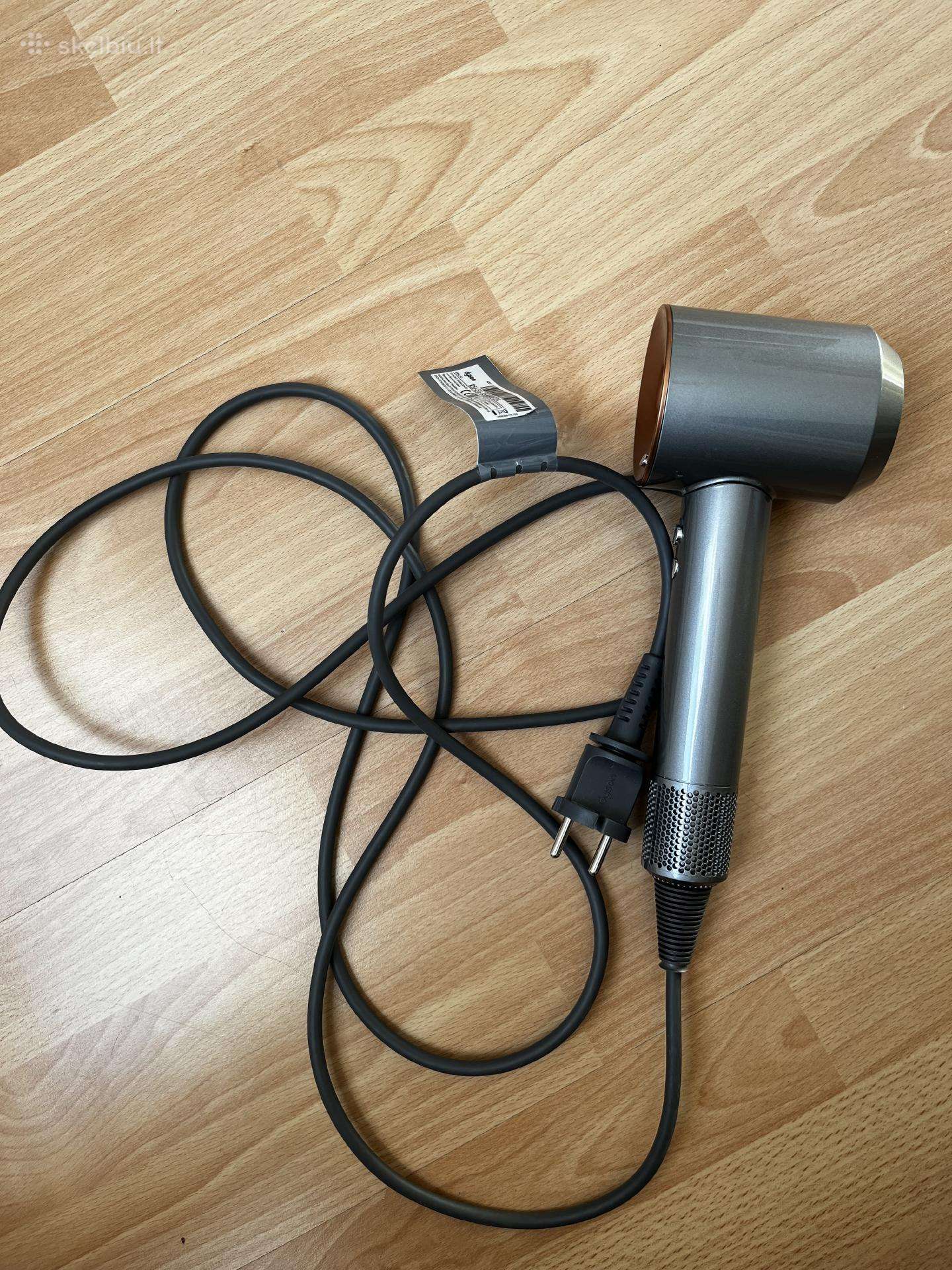 Parduodu „dyson“ plaukų džiovintuvą