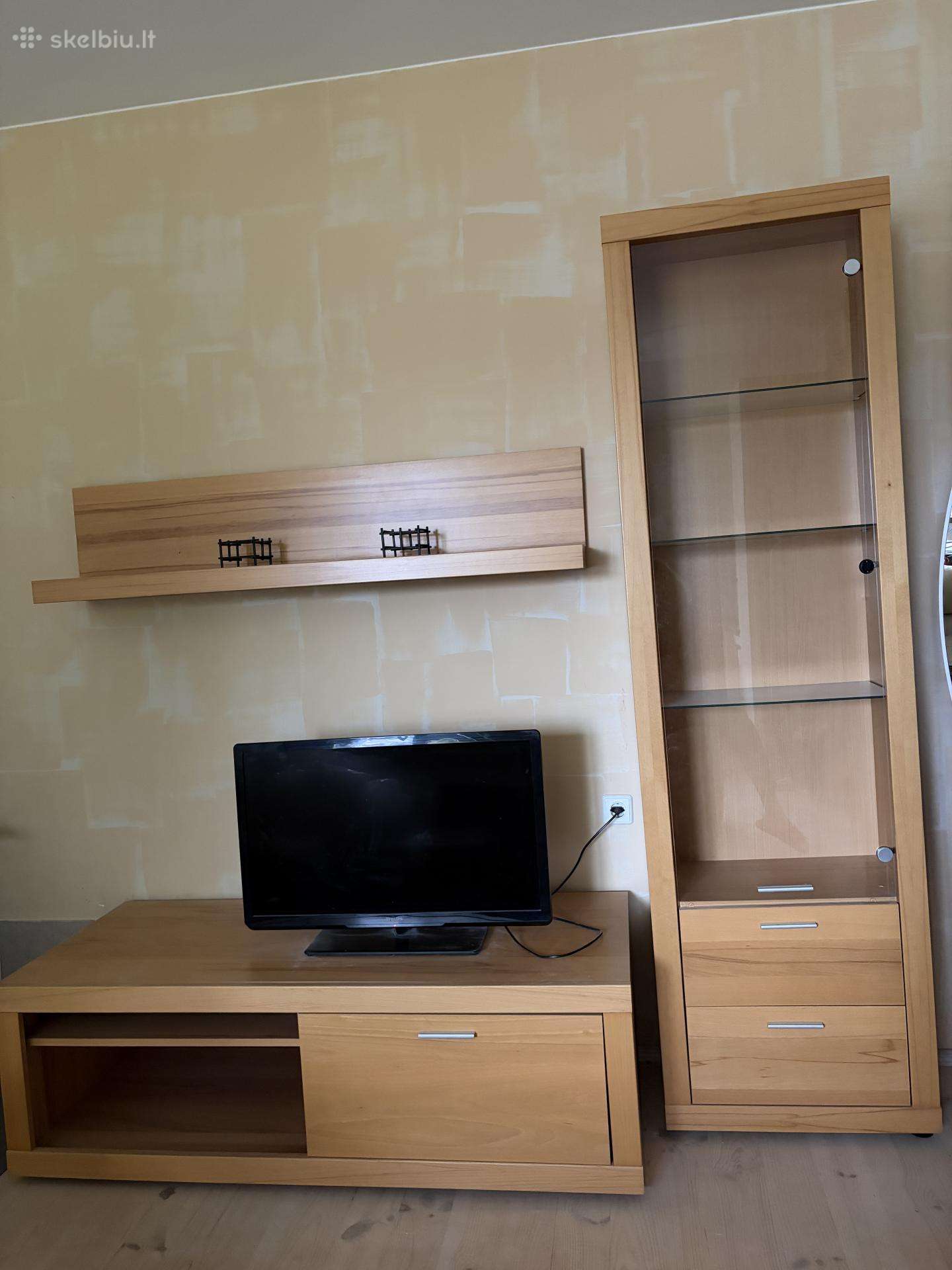 Beveik naujas svetainės baldų komplektas