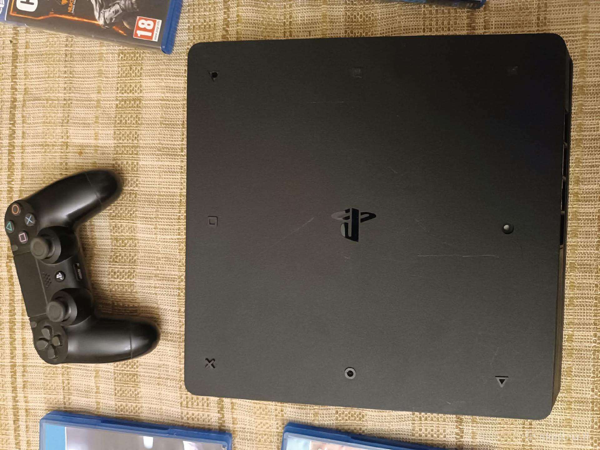 Play station 4 slim 500gb