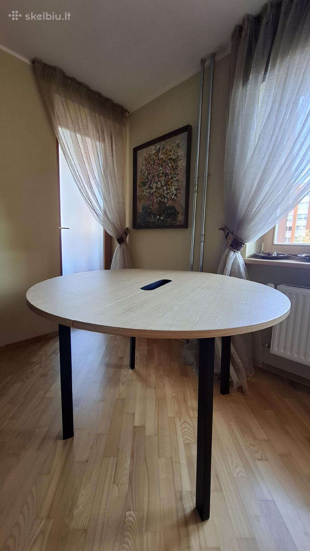Parduodu Ikea biuro stalą, ąžuolo spalvos 12075