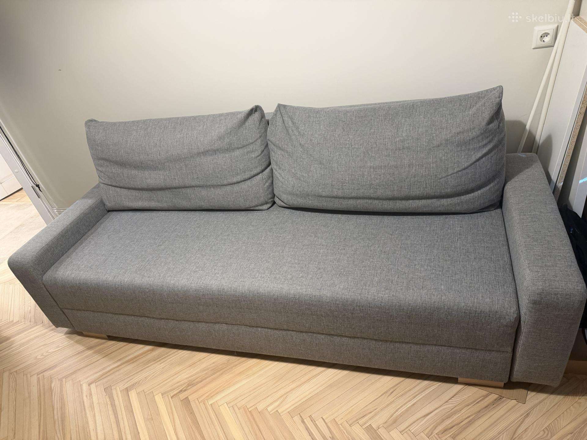 Pilka Ikea sofa-lova