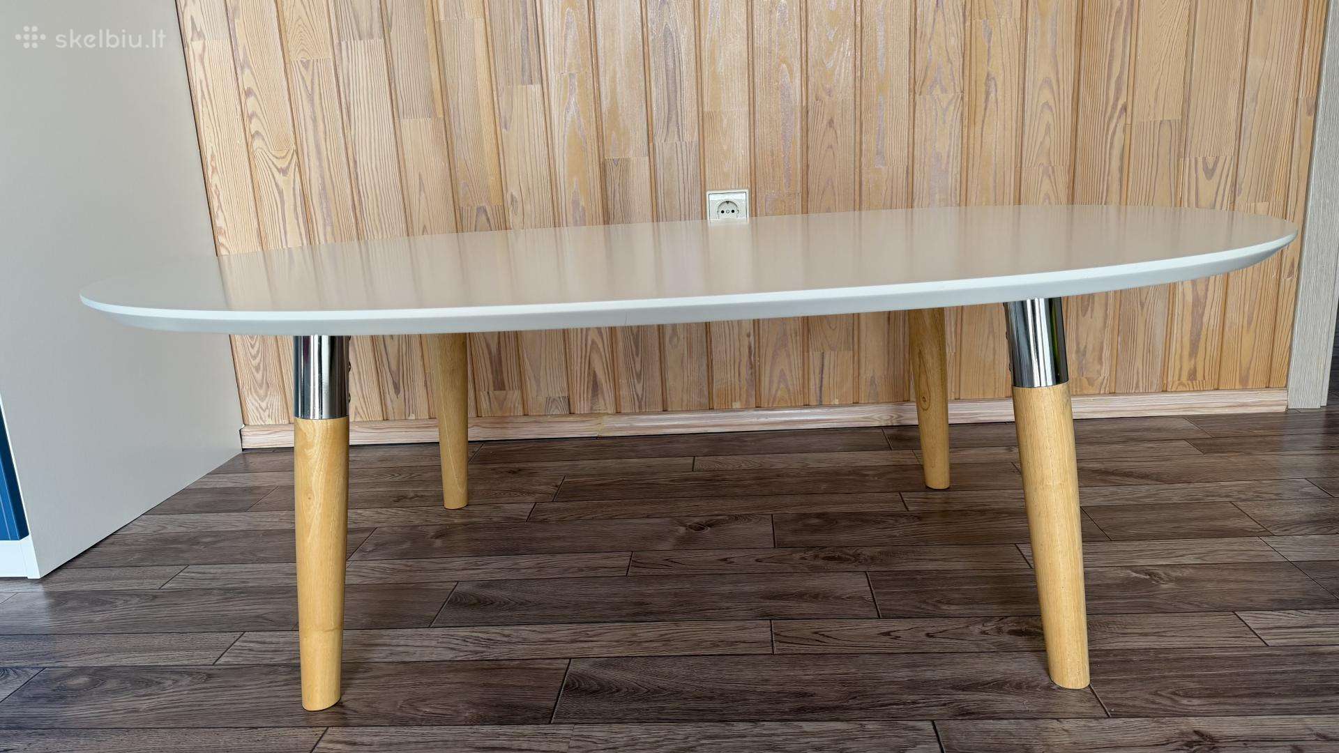 Parduodu žurnalinį idealios būklės staliuką