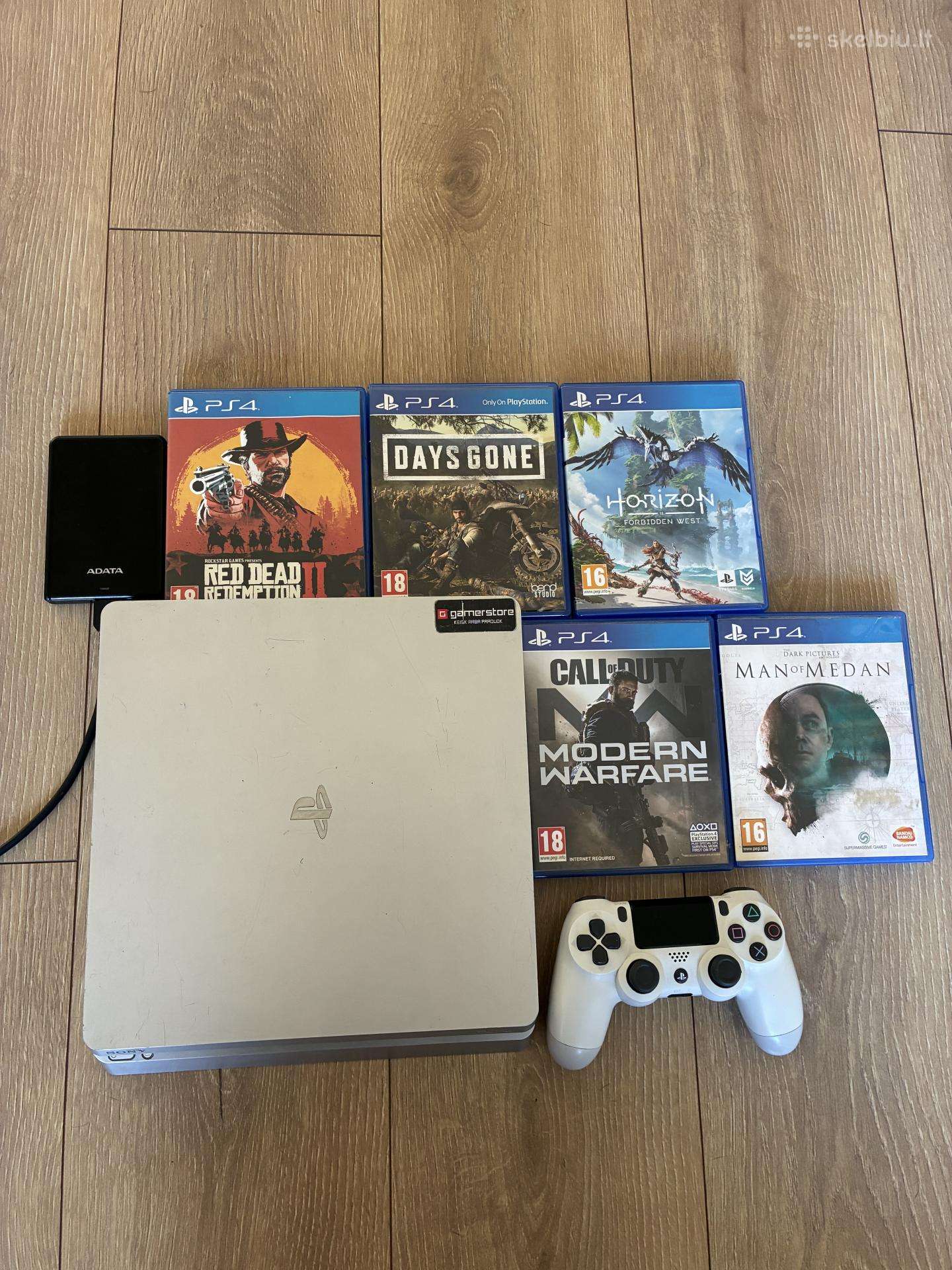 Playstation 4 slim