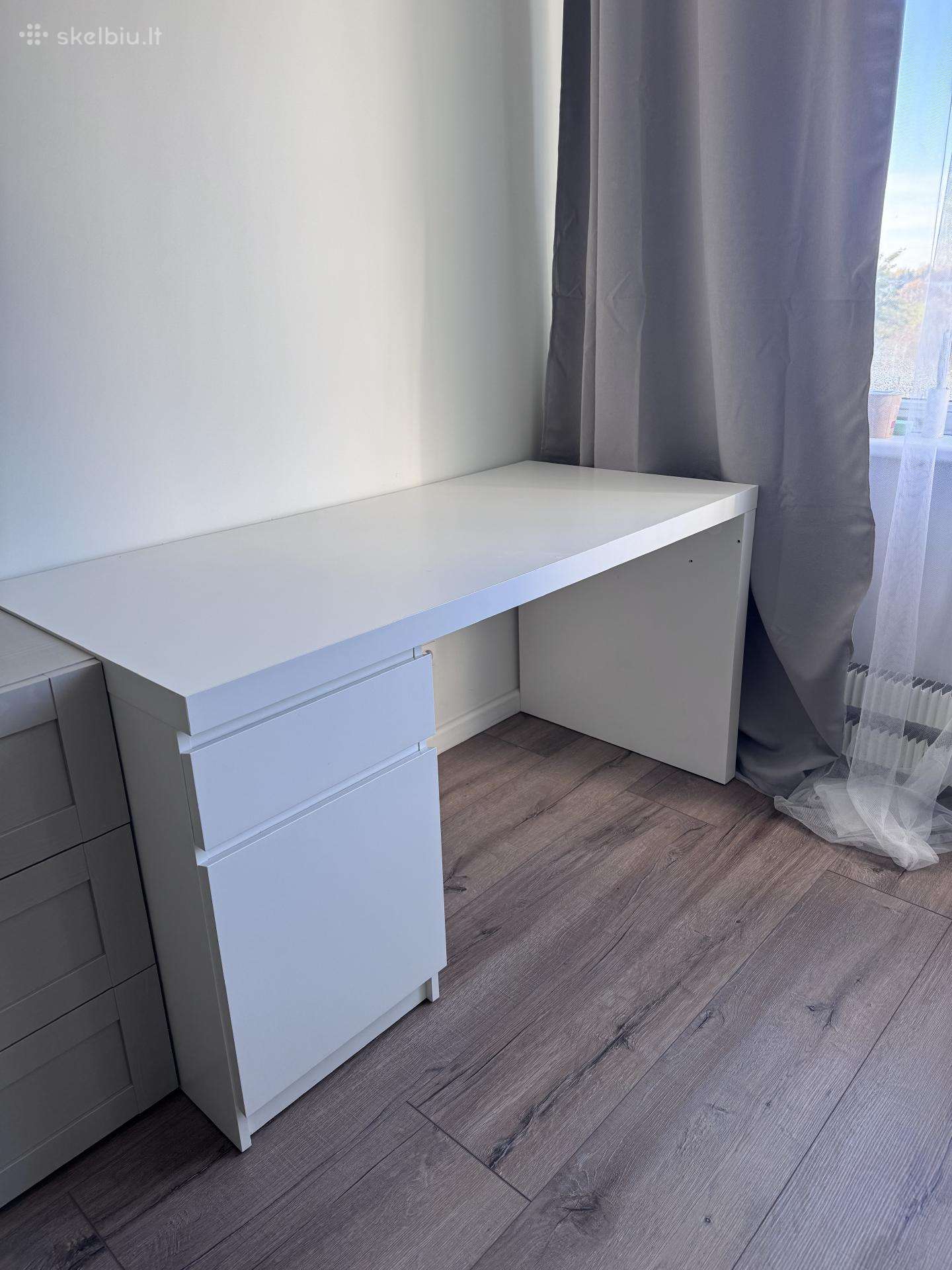 Ikea Malm rašomasis stalas