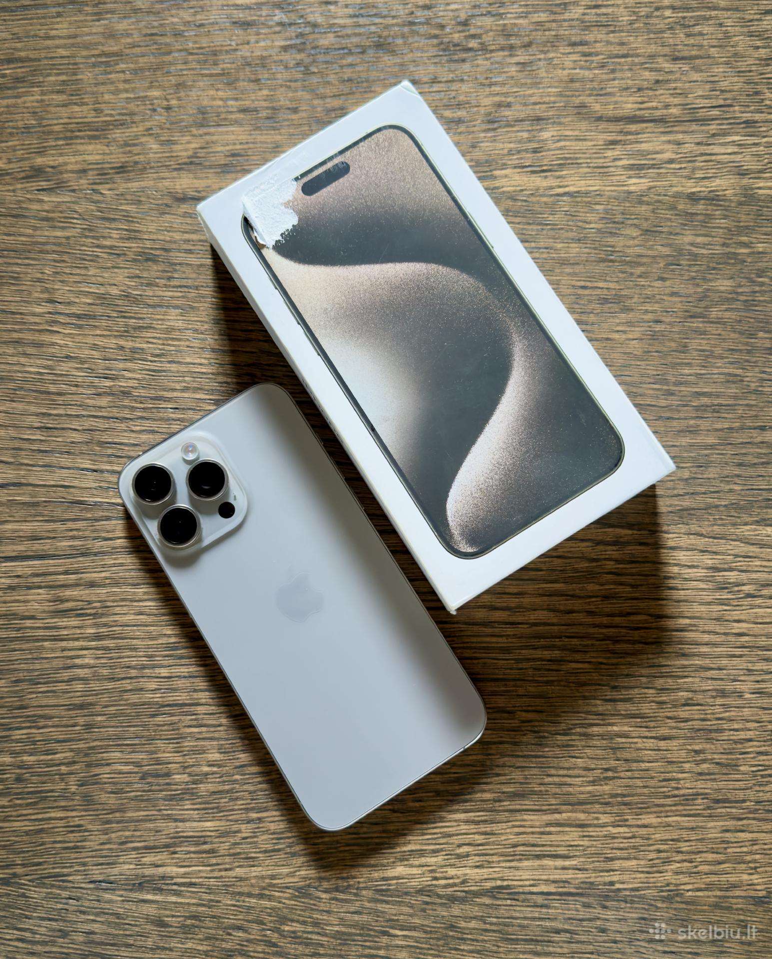 iPhone 15 Pro Max