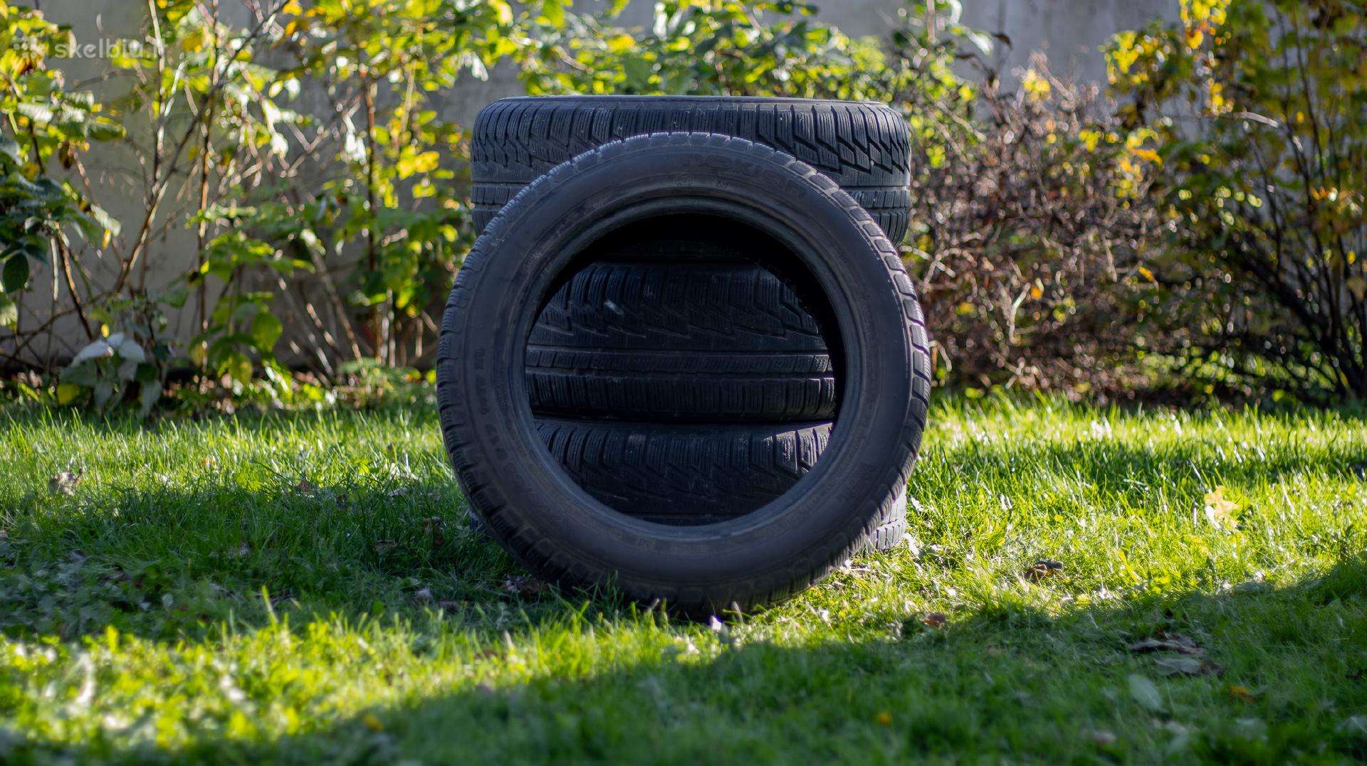 225/55 R17