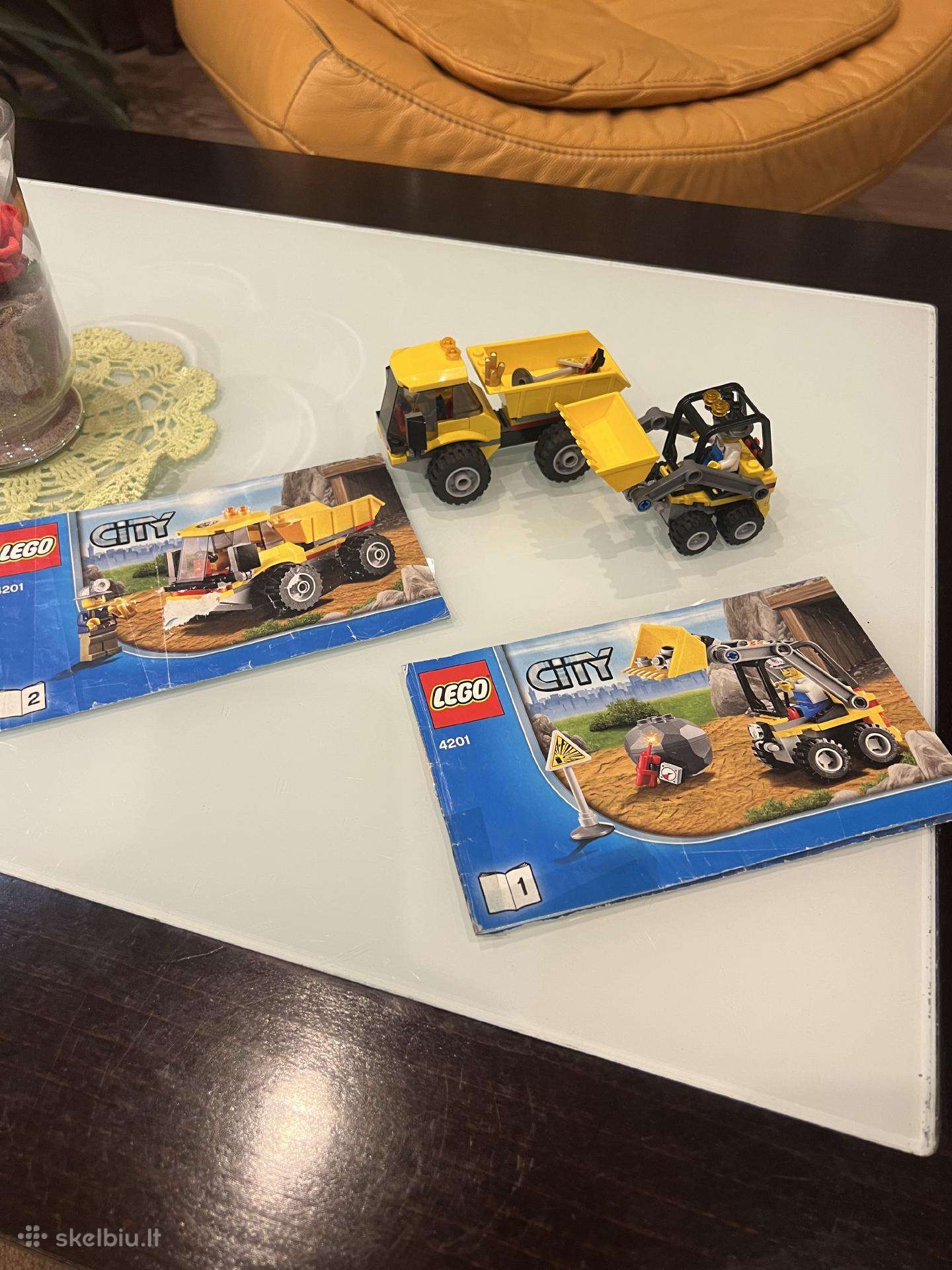 Įvairūs, senesni Lego konstruktoriaus rinkiniai