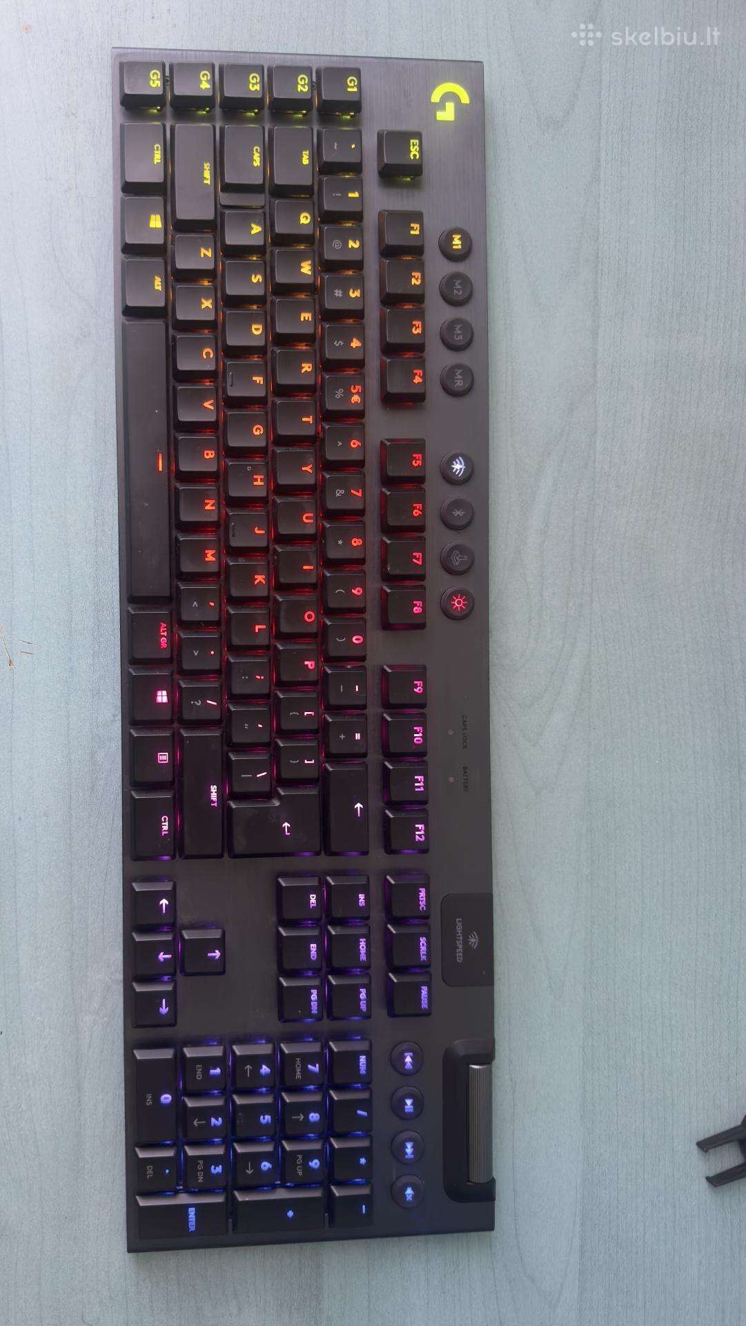 Logitech G915 mechaninė belaidė klaviatūra