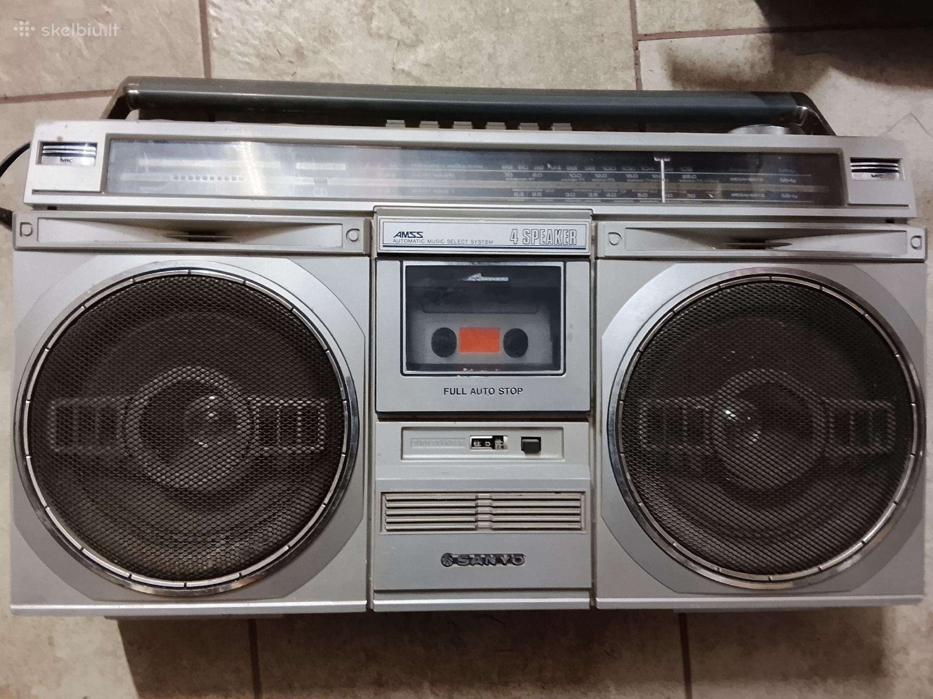 Sanyo magnetofonas