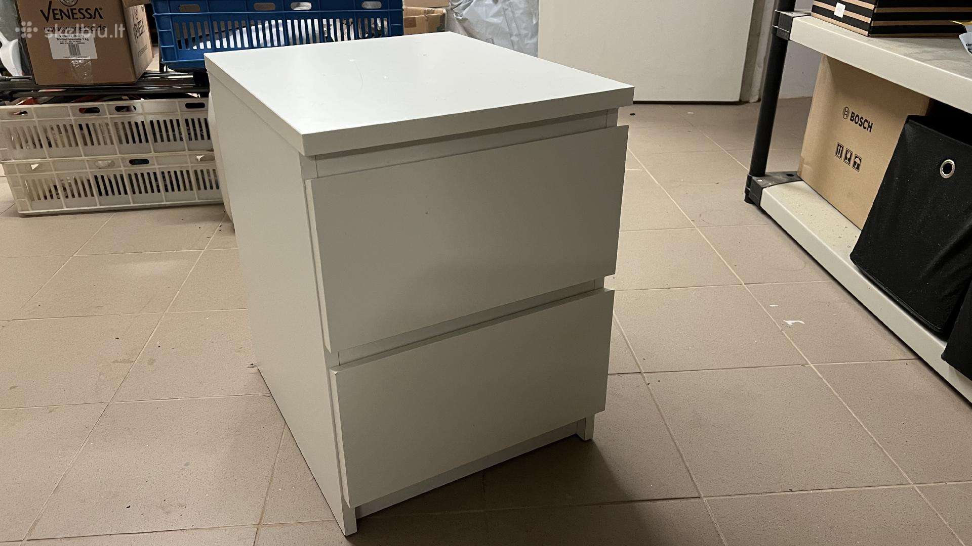 Ikea Malm naktinės spintelės