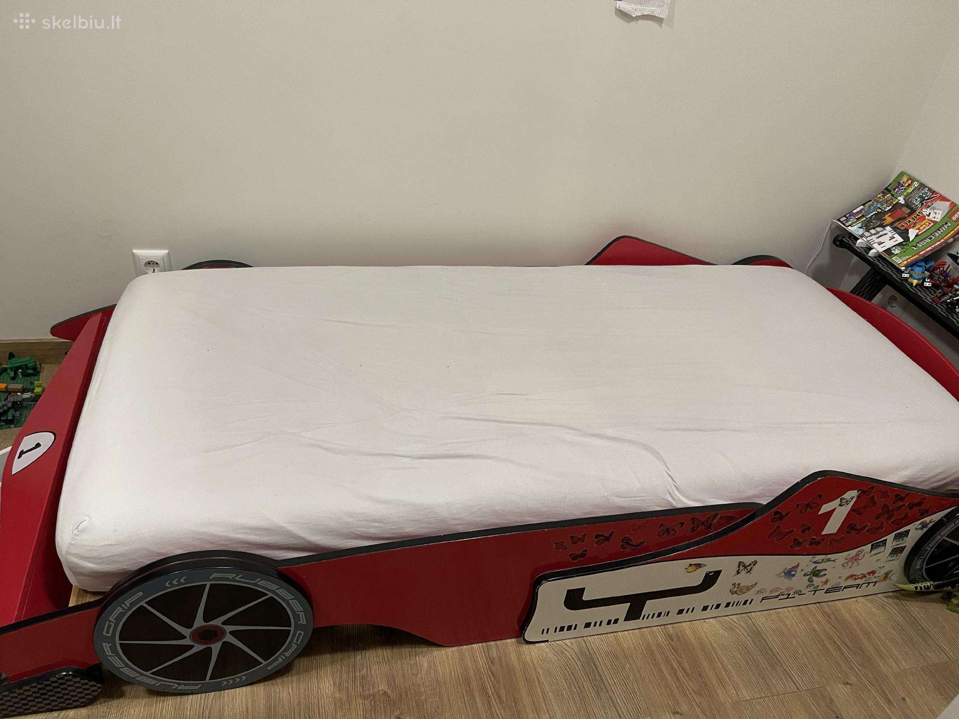 F1 balti komplektas berniukui