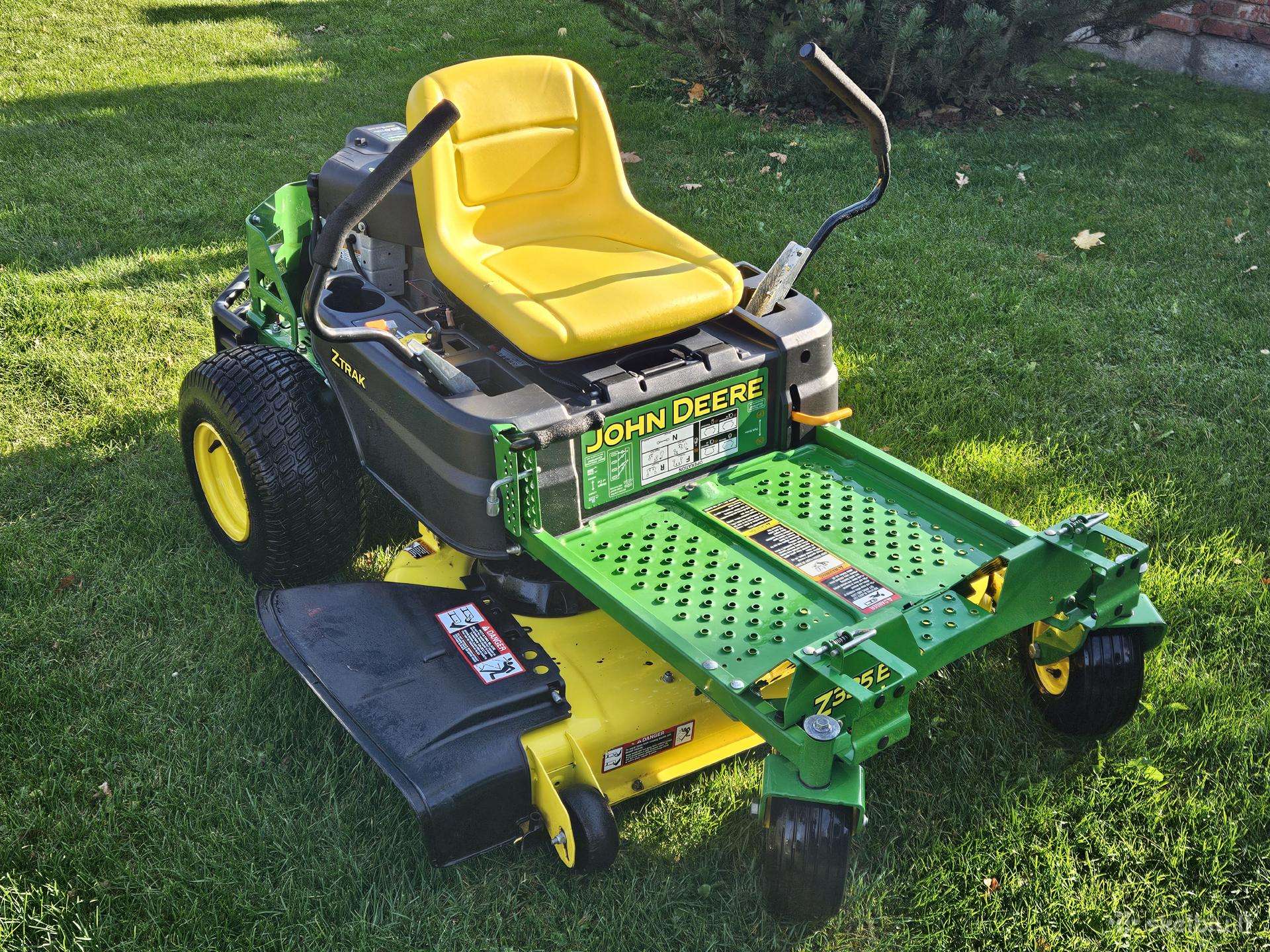 Nulinio apsisukimo John Deere Z335e 107 cm