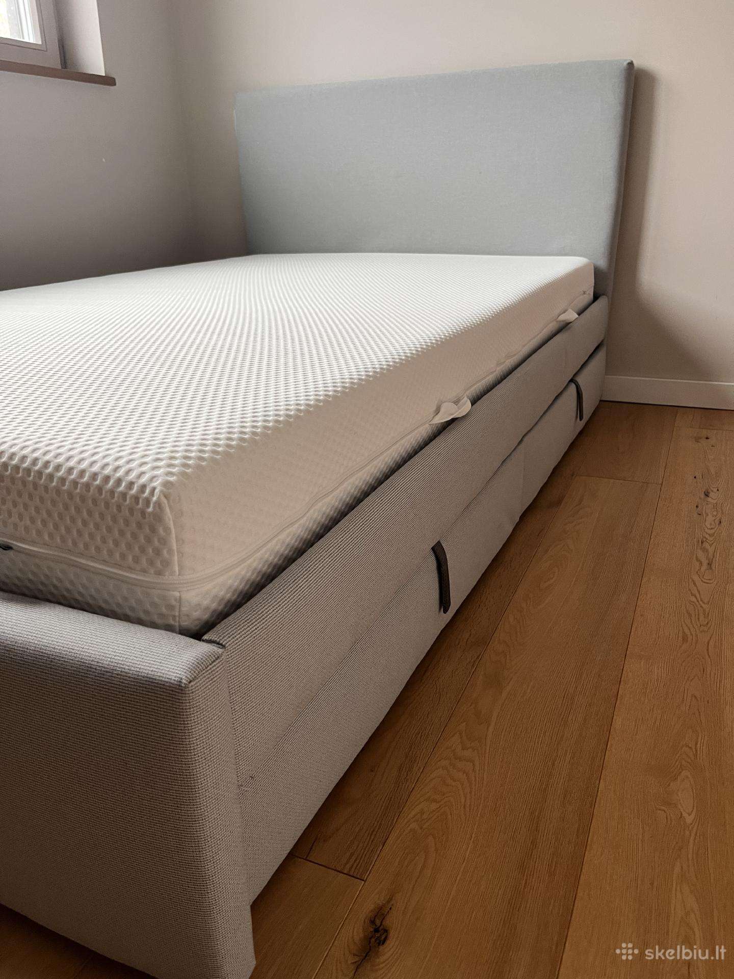 Parduodame Ikea lovą su čiužiniu.