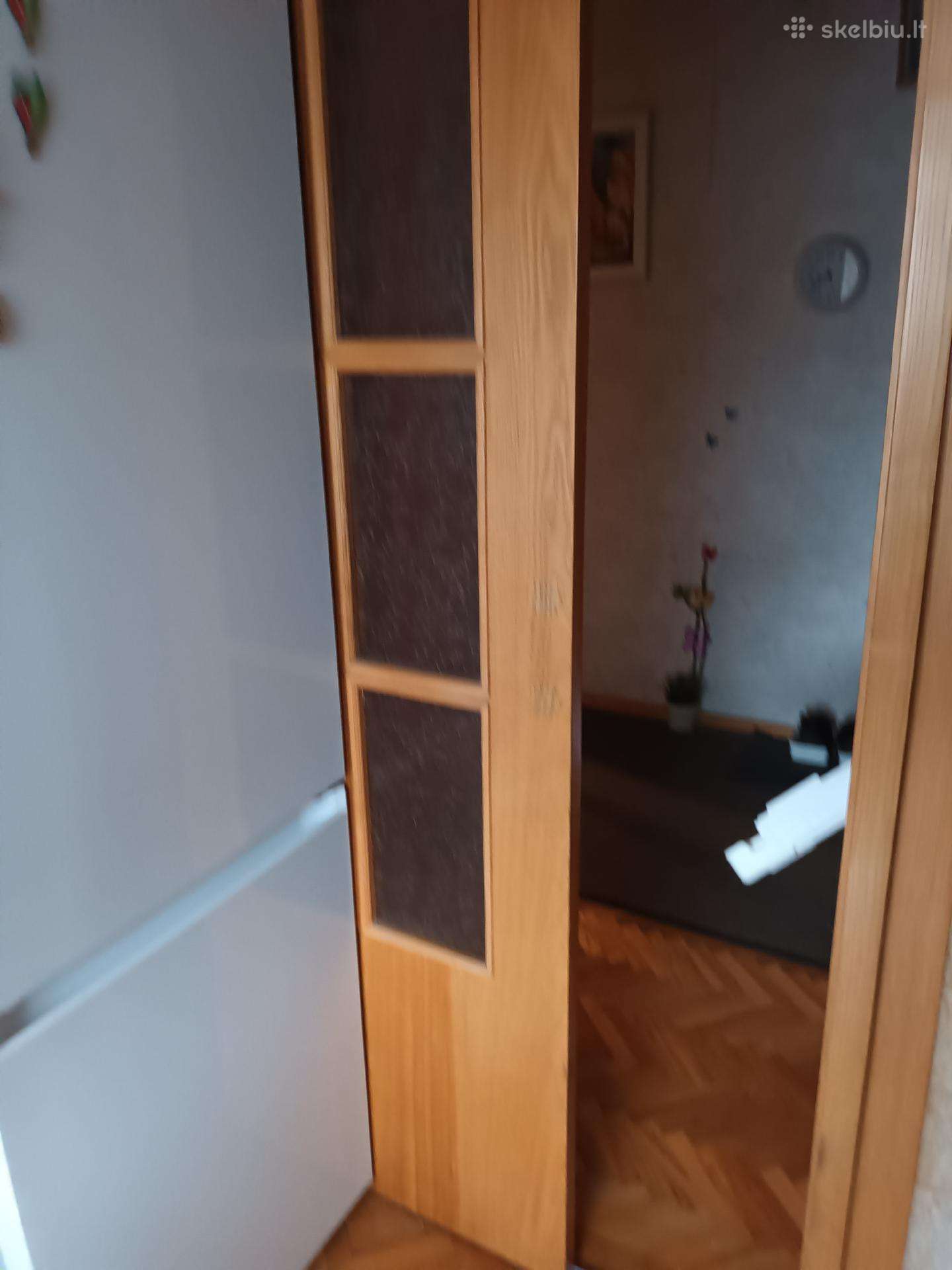 Durų varčia