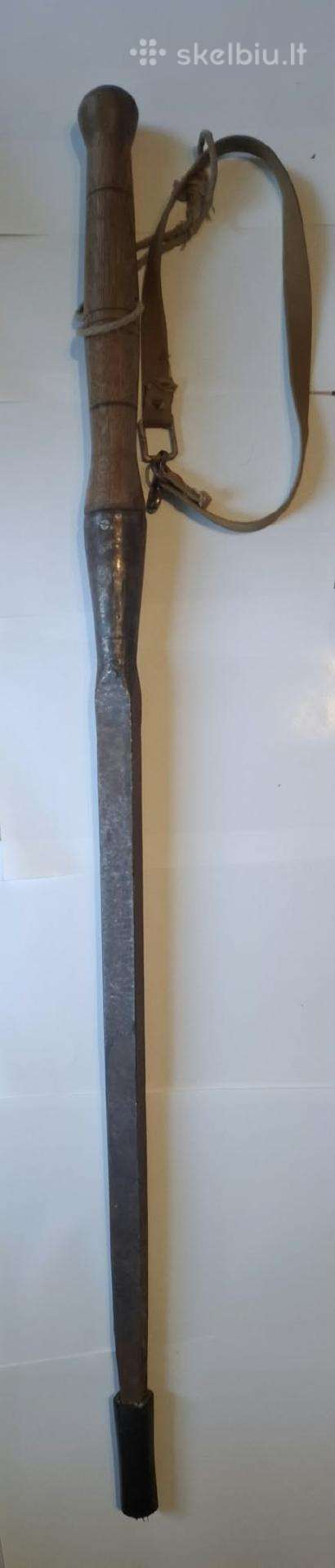 Kirtiklis galbūt ledui, galas kalto formos. 107cm