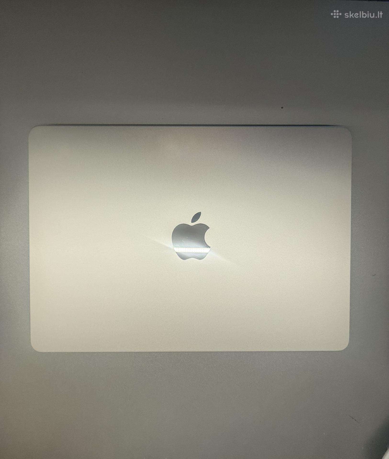 MacBook Air 13.6-inch 2022m