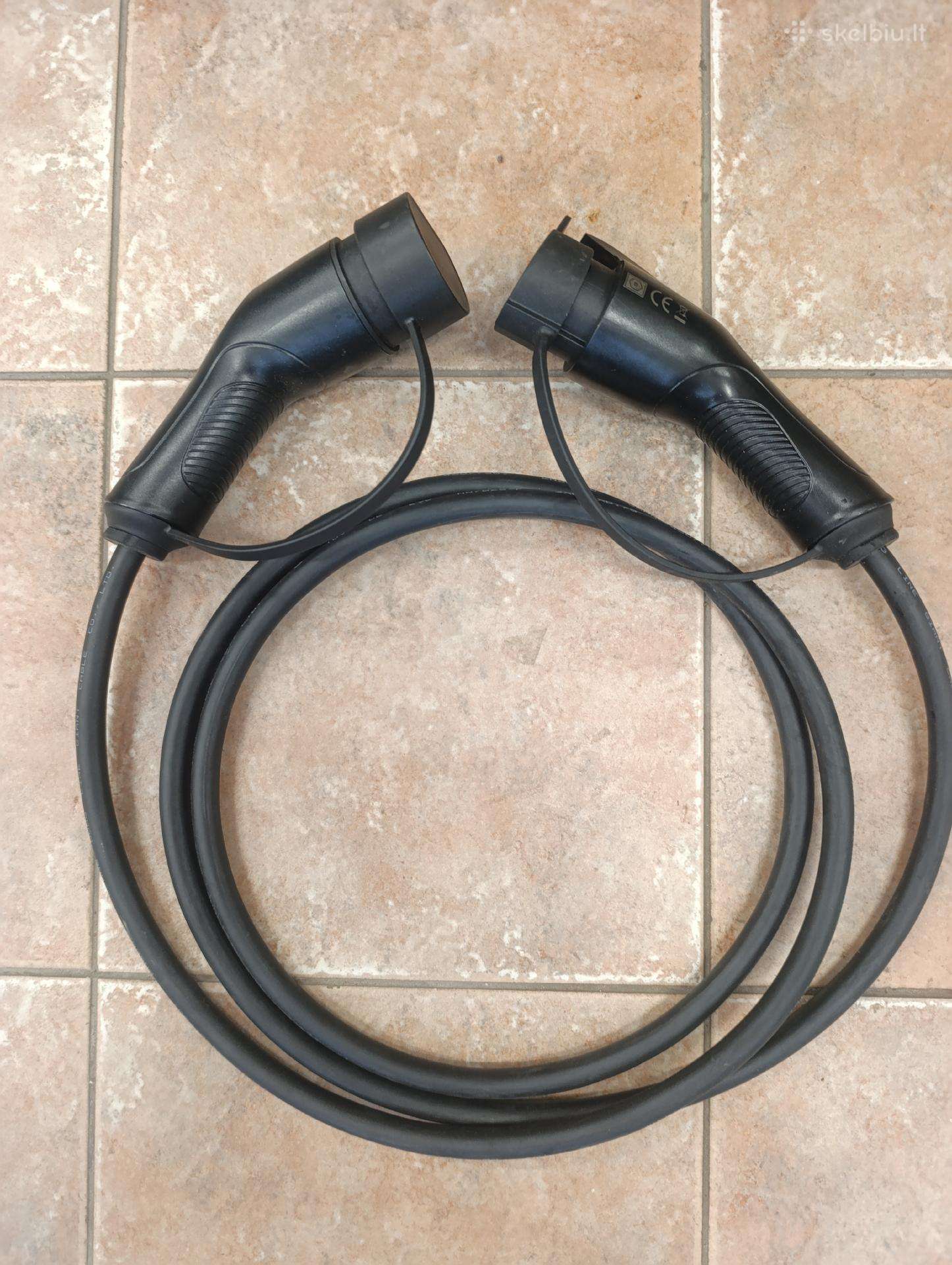 Nissan Leaf krov. laidą, pakrovėją, bag. dangtį
