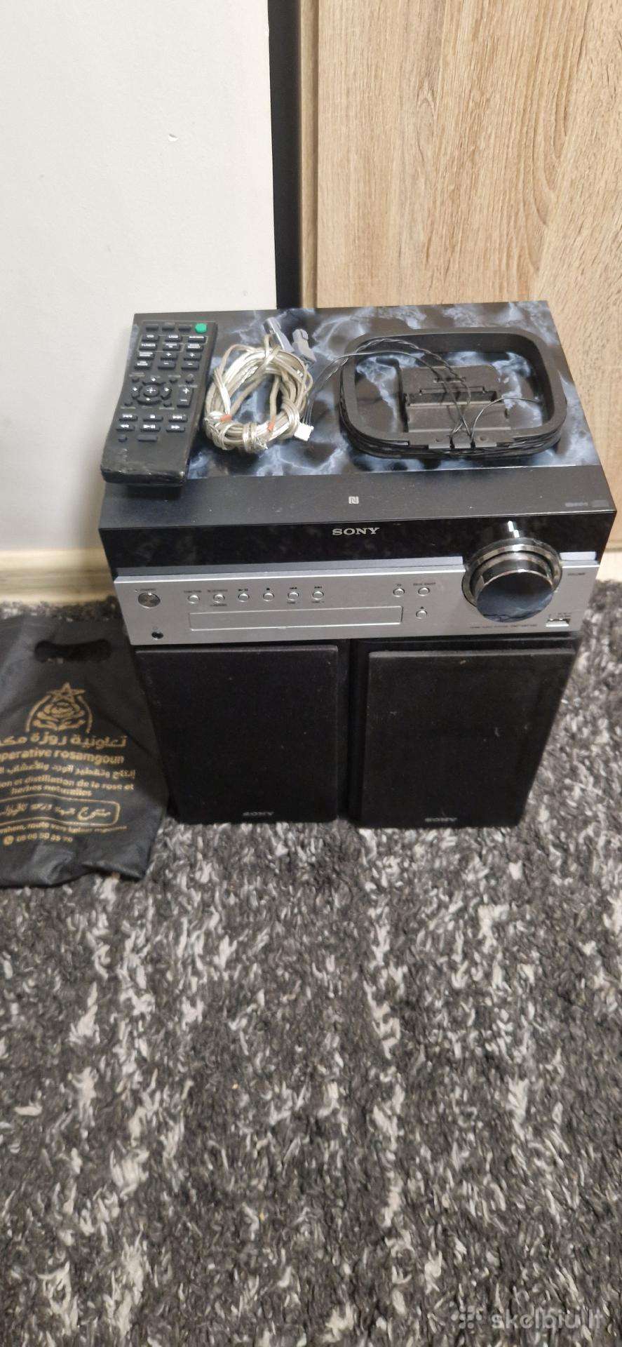 Muzikinis centras Sony Cmt-sbt100